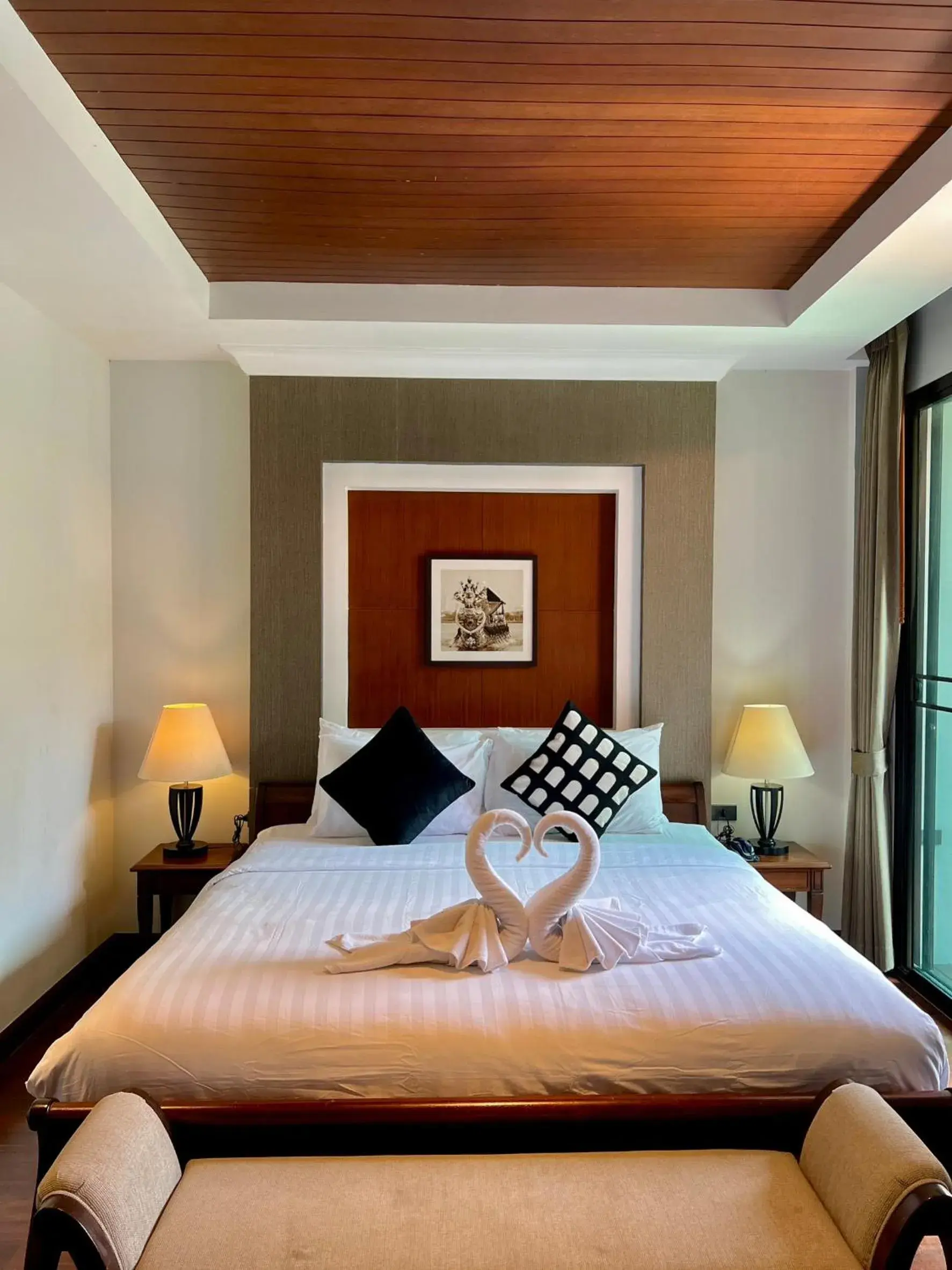 Double Room with Pool View in Yotaka Bangkok Hotel Double Room with Pool View in Yotaka Bangkok Hotel