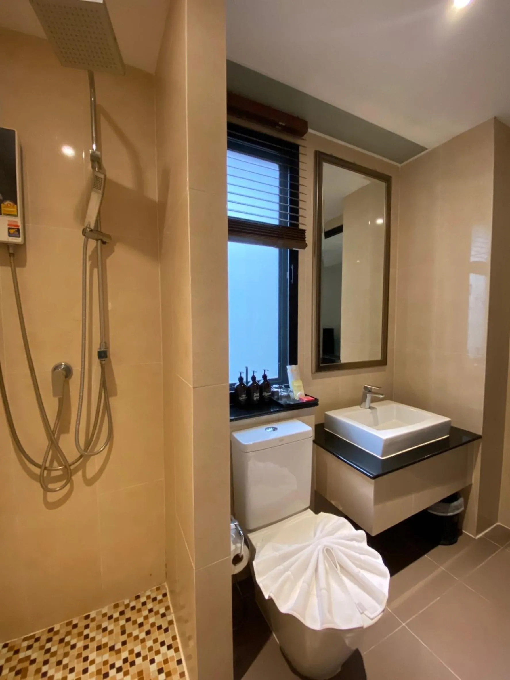 Yotaka Bangkok Hotel