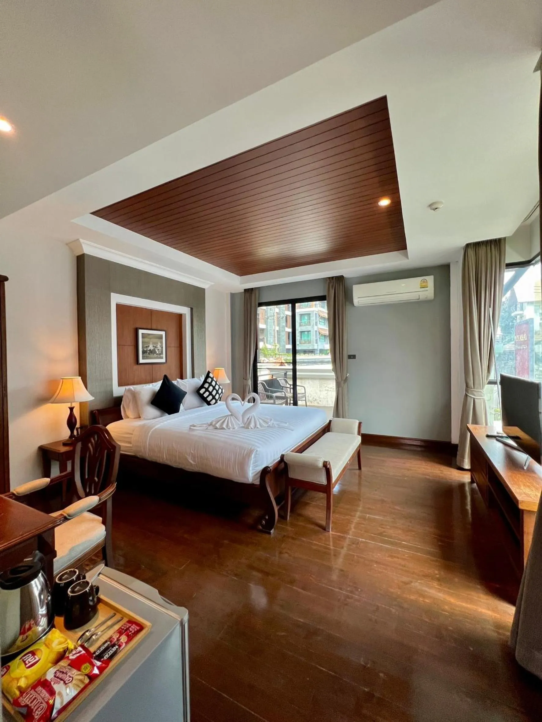 Bed in Yotaka Bangkok Hotel