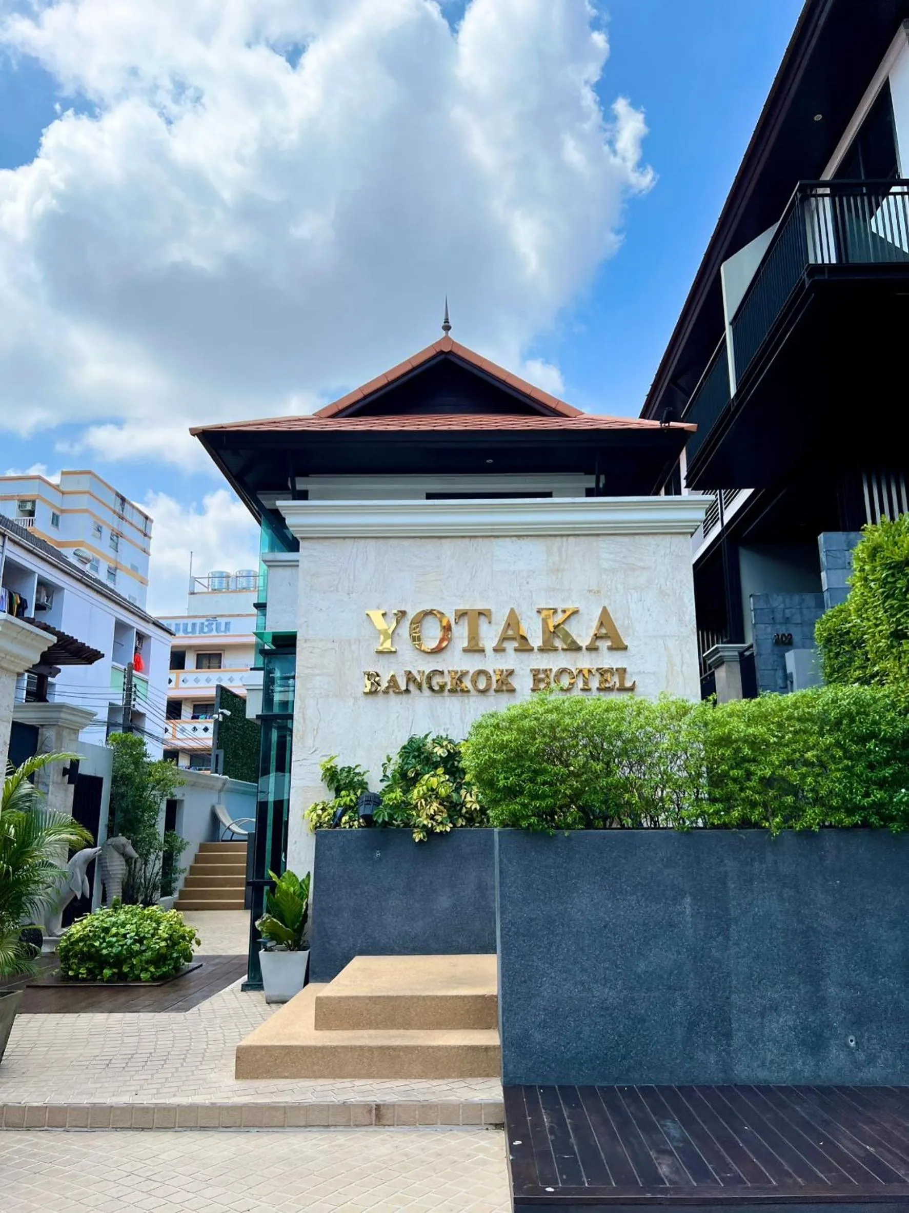 Yotaka Bangkok Hotel
