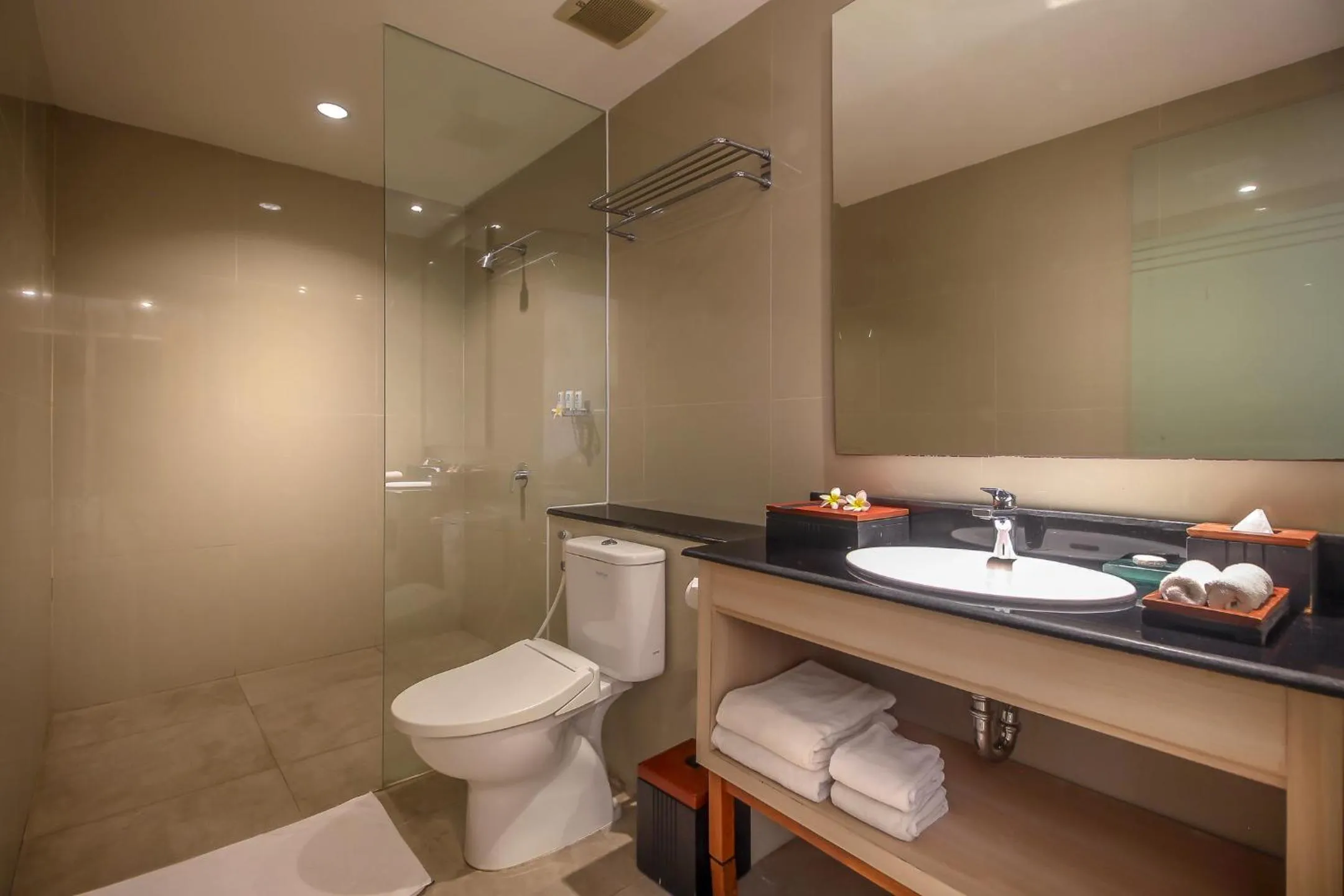 Bathroom in d'Nusa Beach Club and Resort