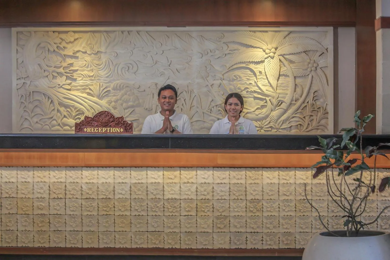 Lobby or reception in d'Nusa Beach Club and Resort