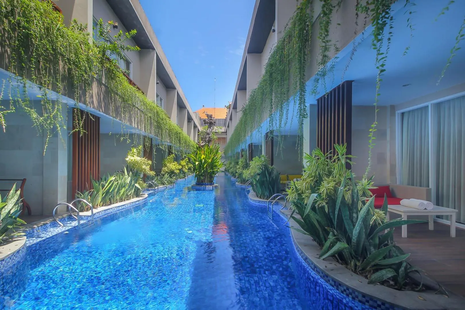 Swimming pool in d'Nusa Beach Club and Resort