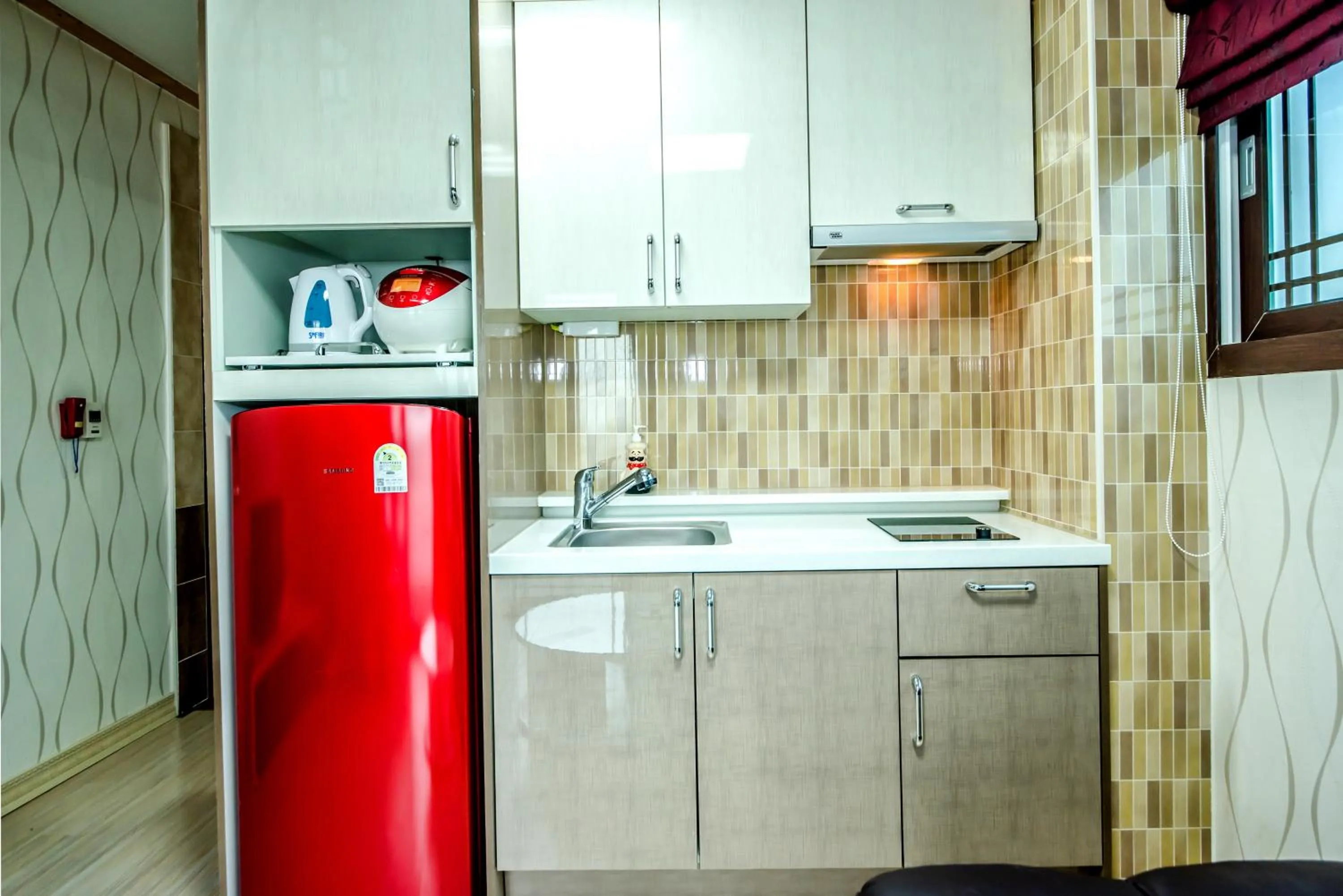 Dining area in Jeju Hue Pension