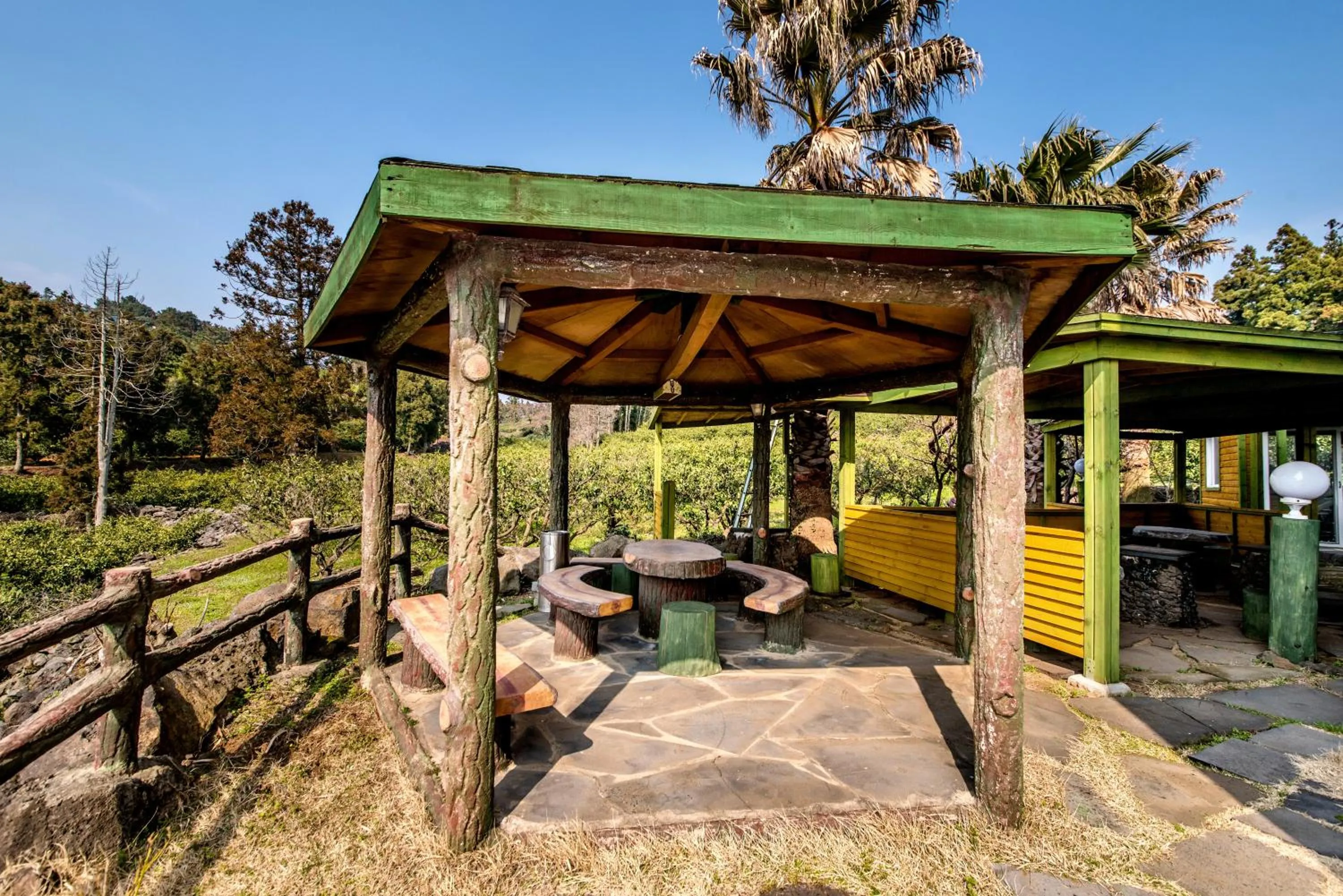 BBQ facilities in Jeju Hue Pension