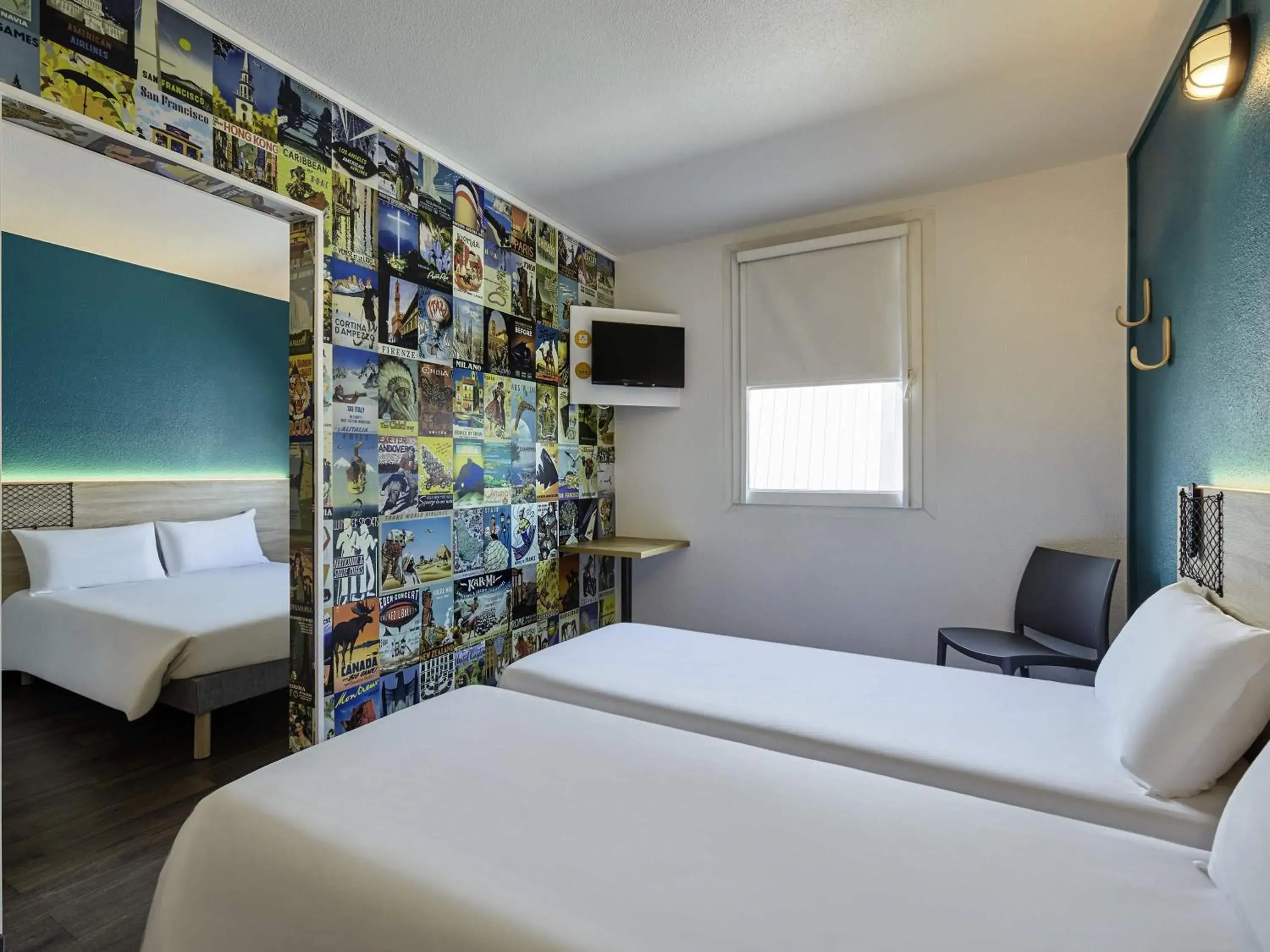 Cabrio Family Room with Private Bathroom in hotelF1 Paris Porte de Châtillon Cabrio Family Room with Private Bathroom in hotelF1 Paris Porte de Châtillon