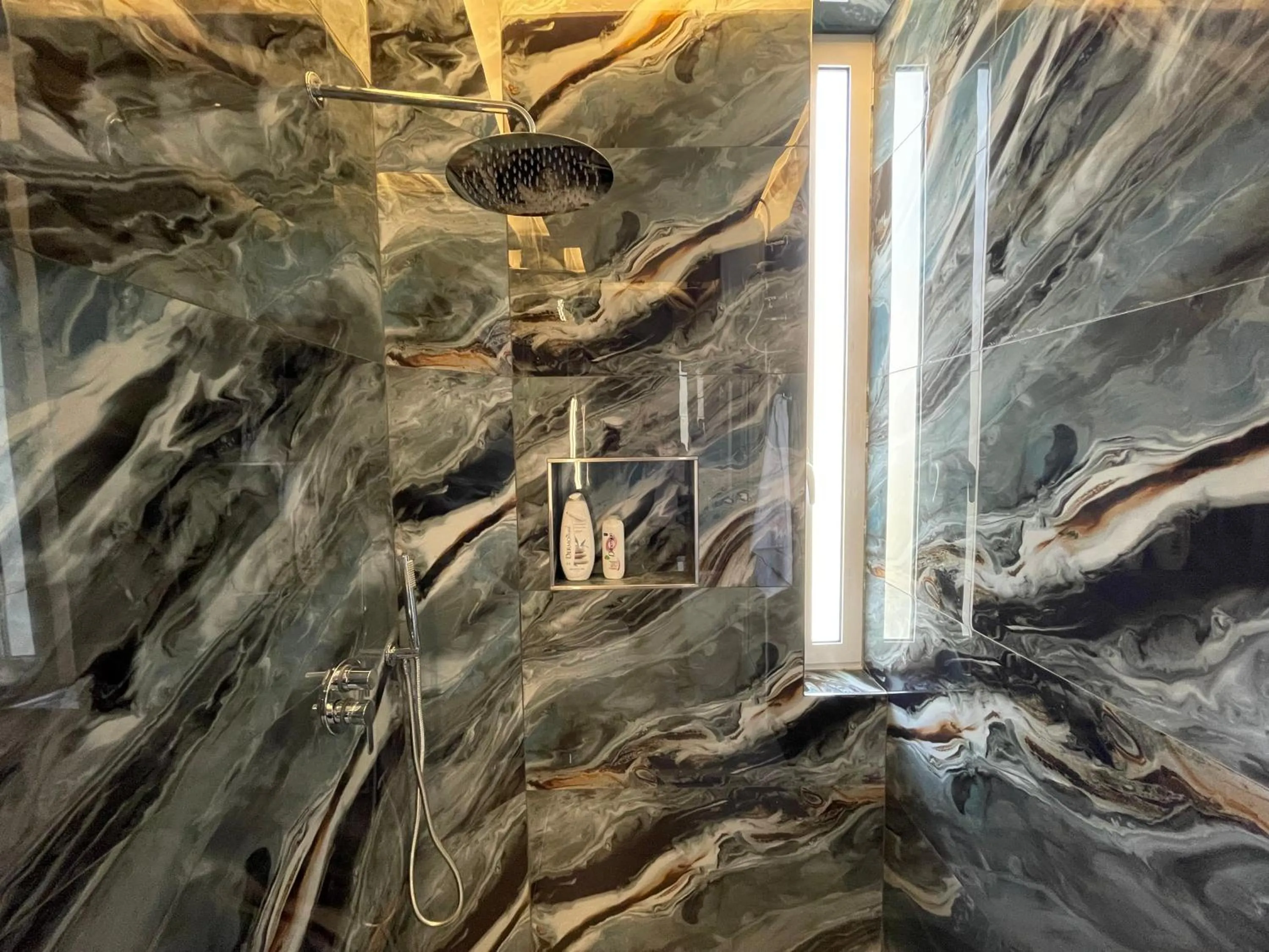 Shower in HOTEL VILA 15 - CENTER