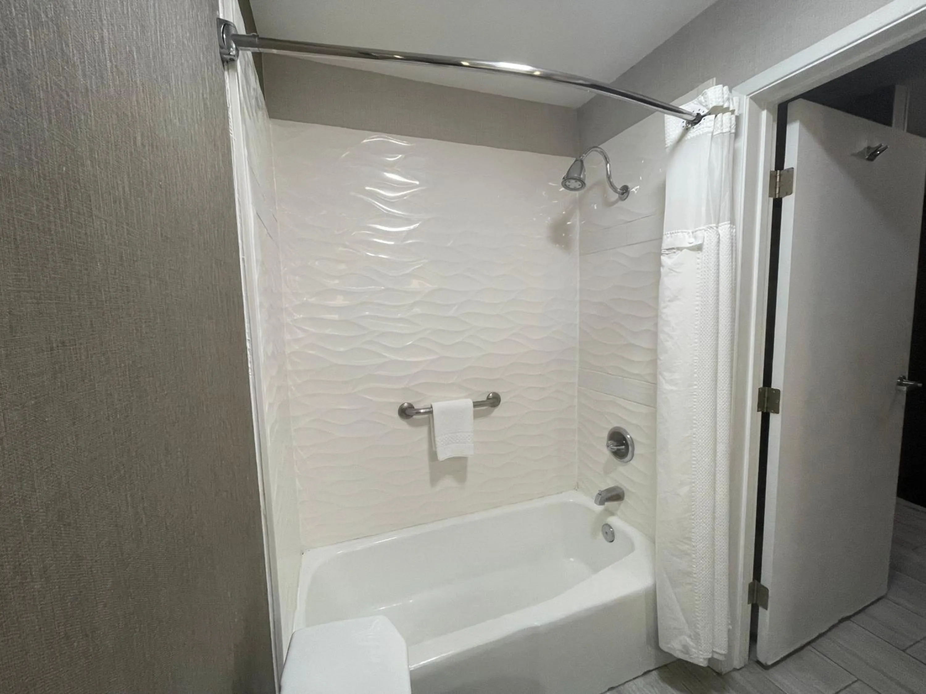 Shower in Sisk Hotel