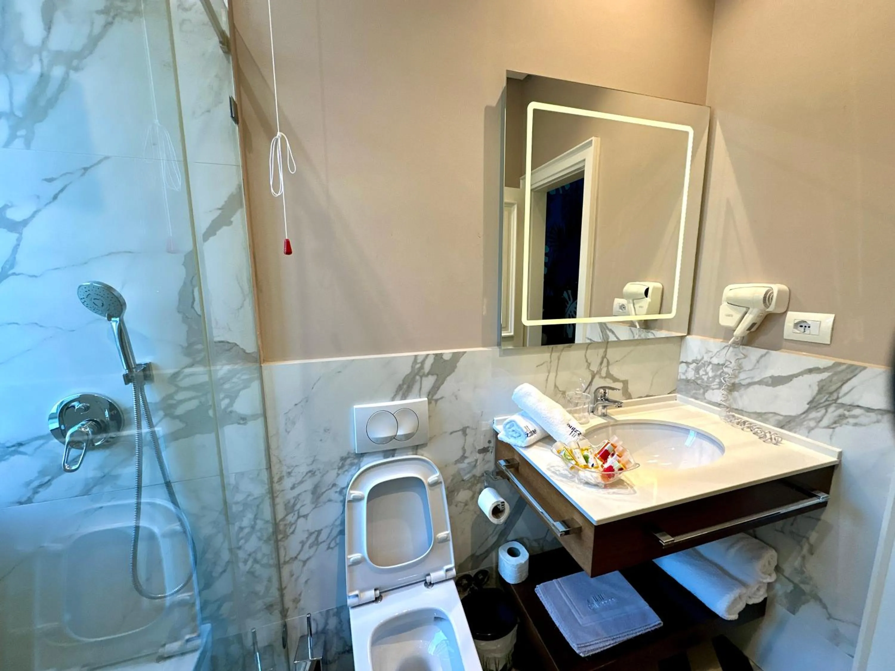 Shower in Le Palazzine Hotel