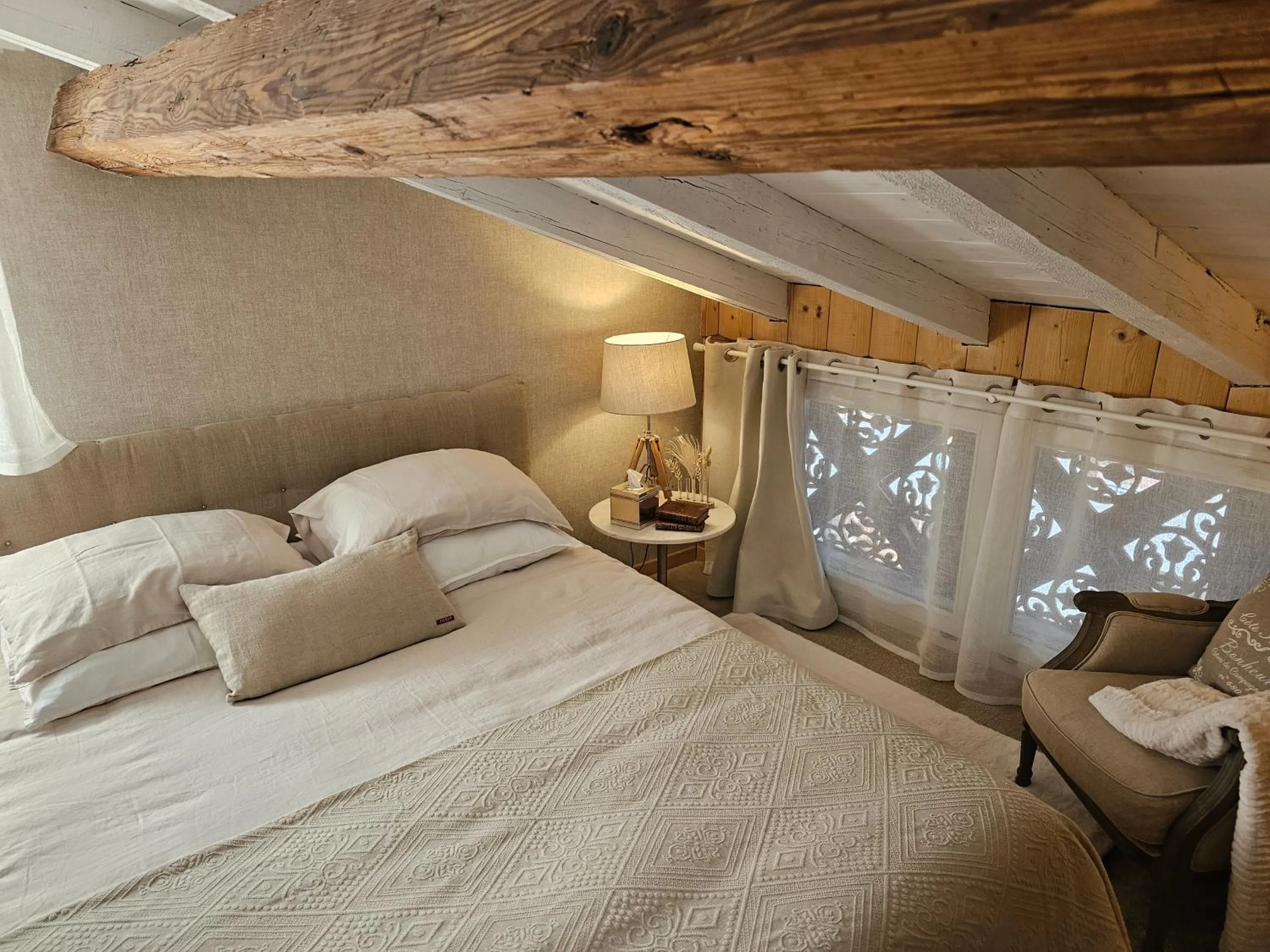 Bed in La Grange du couvent B&B