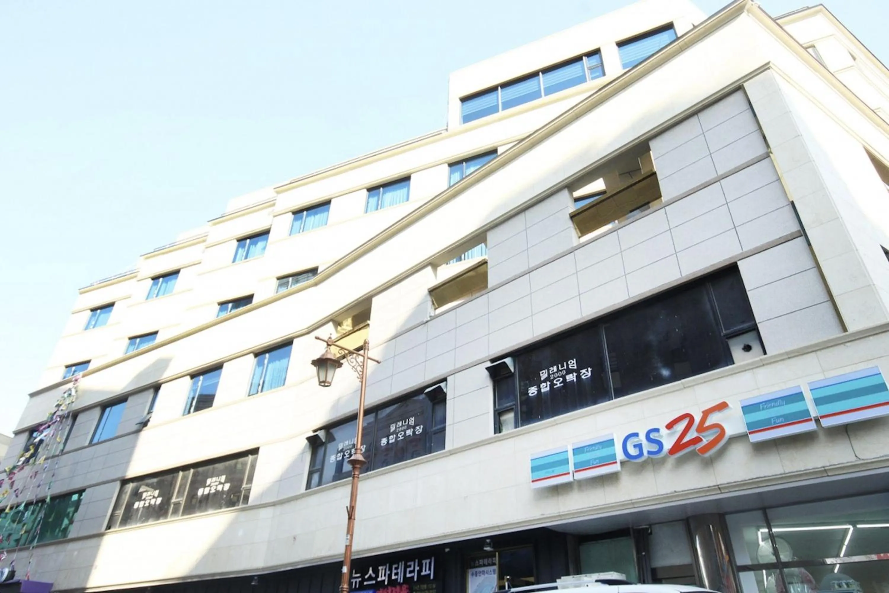 Property building in Busan Carino Hotel