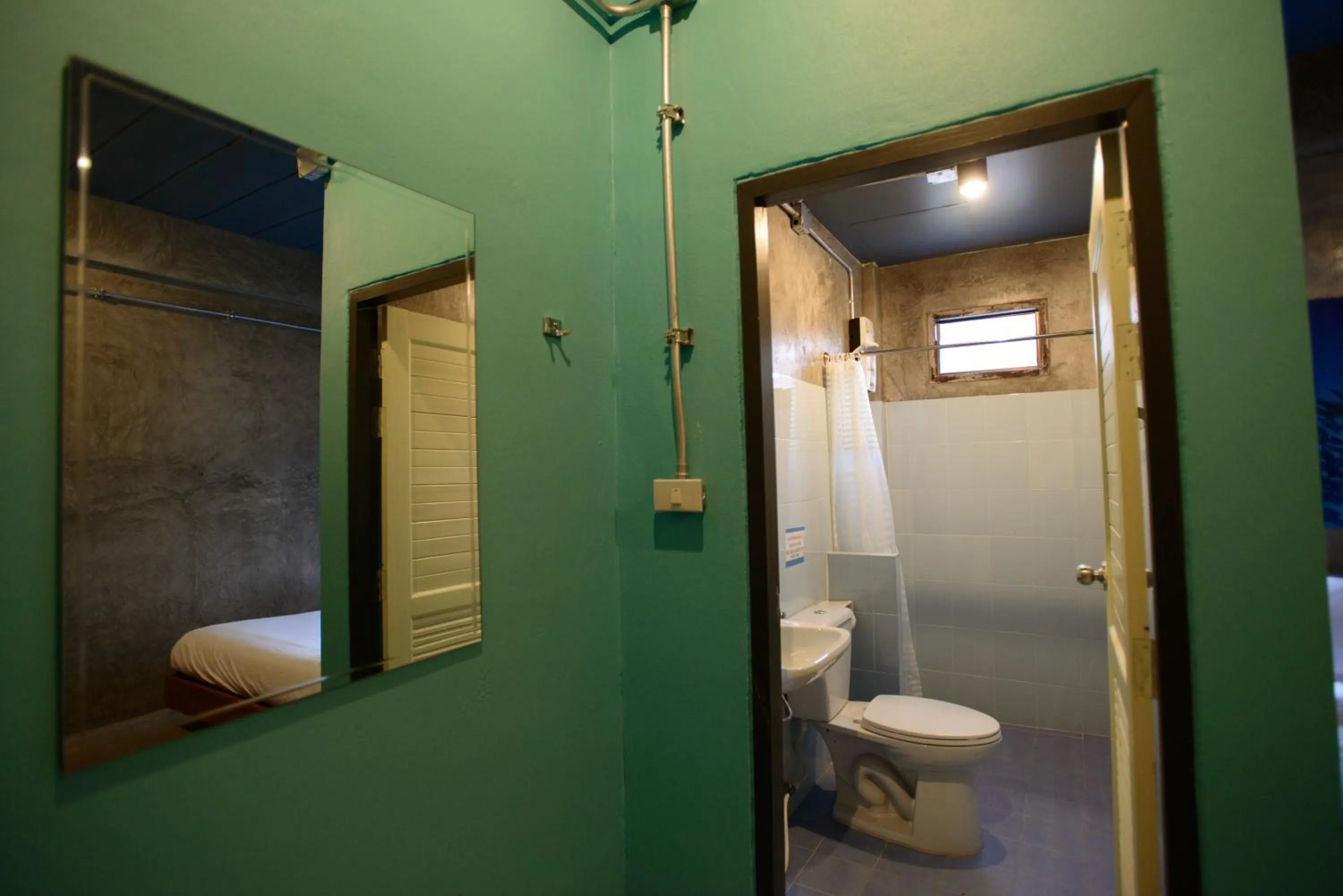 Toilet in Seabox Khaolak Hostel