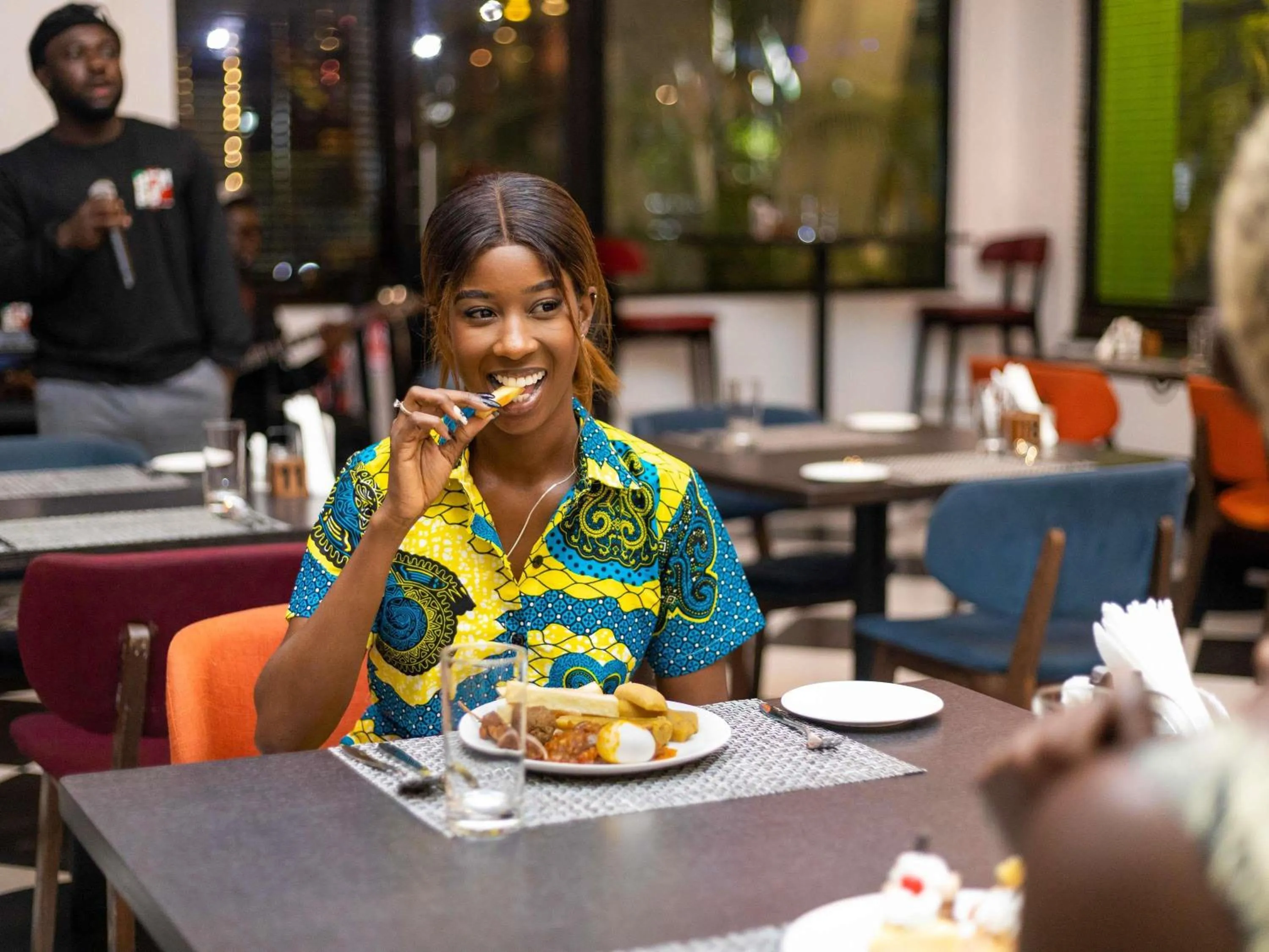 Restaurant/places to eat in Ibis Styles Accra Airport