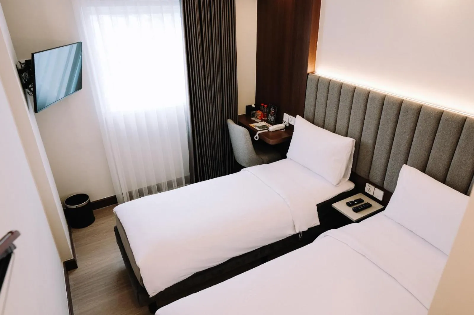 Bedroom, Bed in Deka Hotel Surabaya HR Muhammad