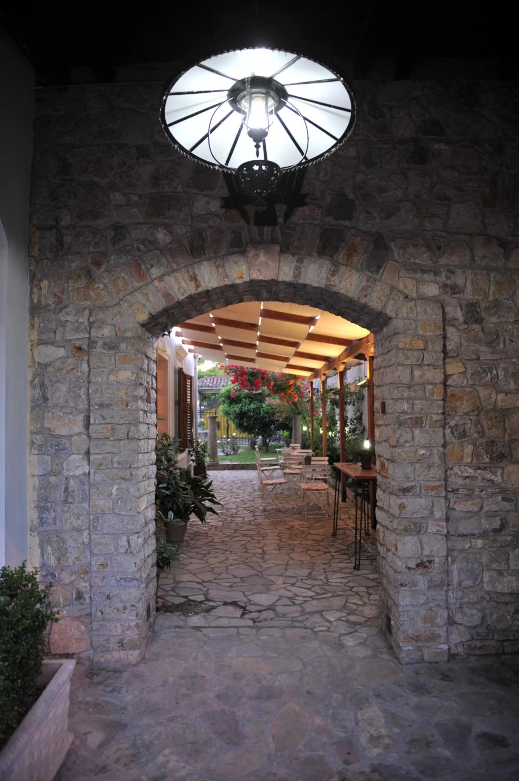 Facade/entrance in Rose Garden Hotel
