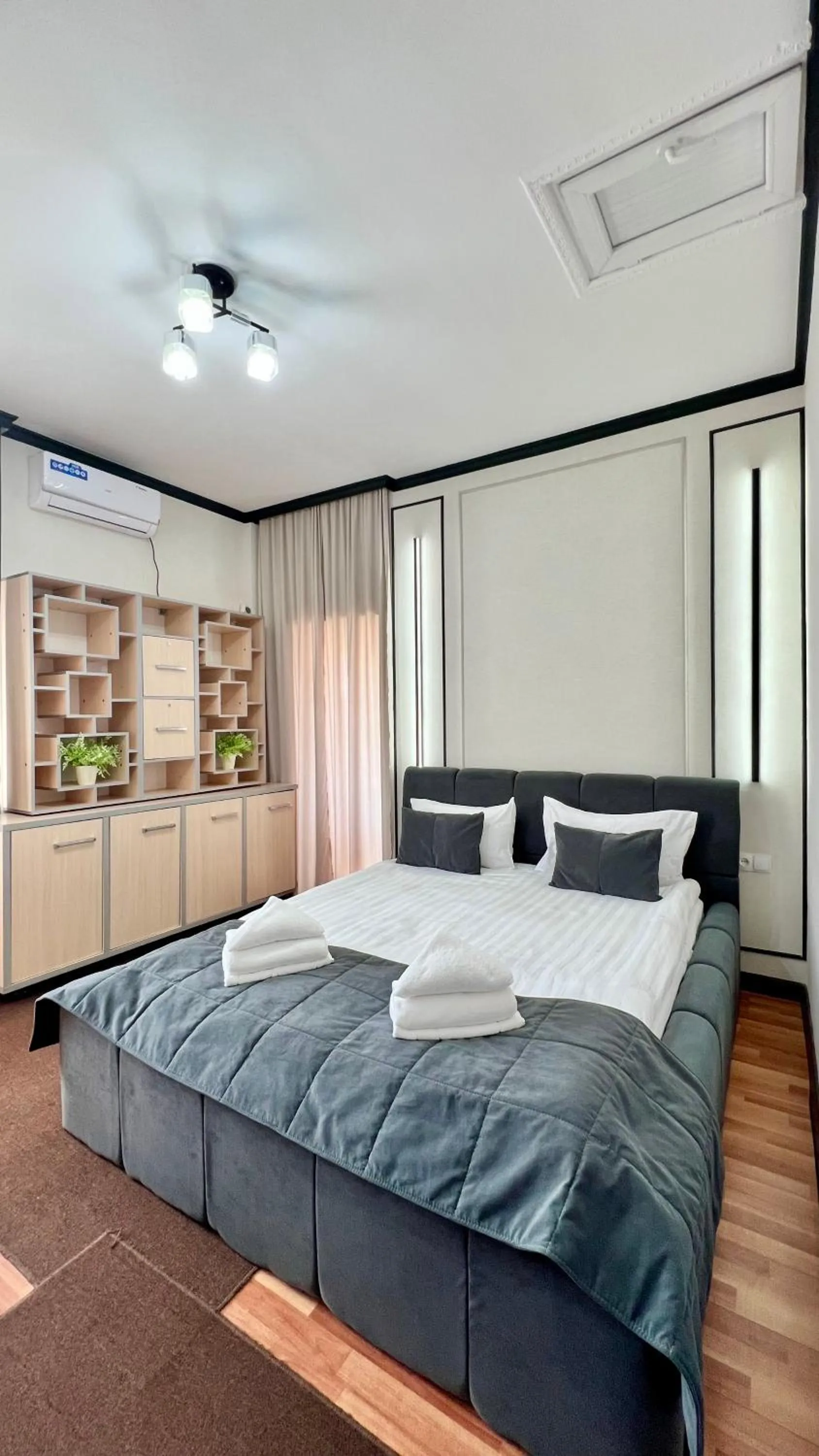 Bed in Caravan Hotel