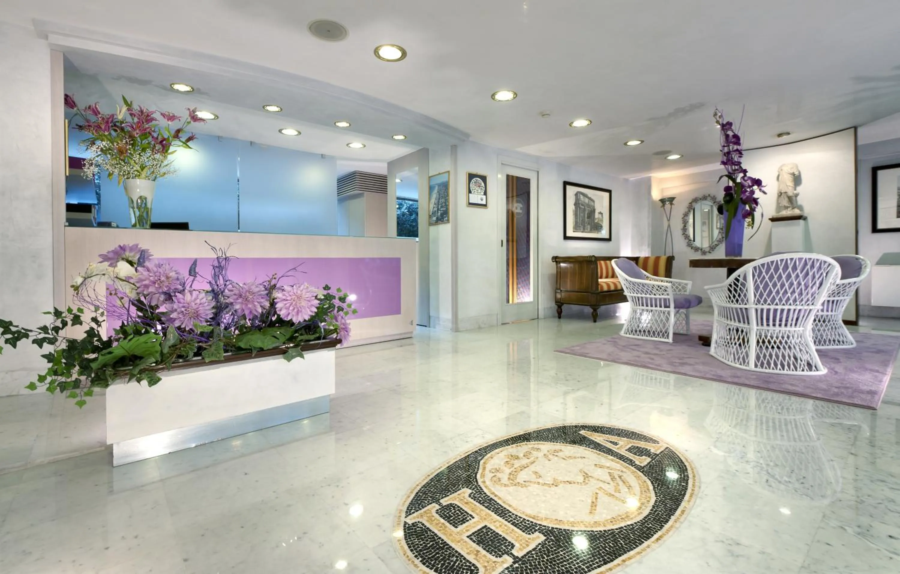 Communal lounge/ TV room in Atilius Hotel & Suites