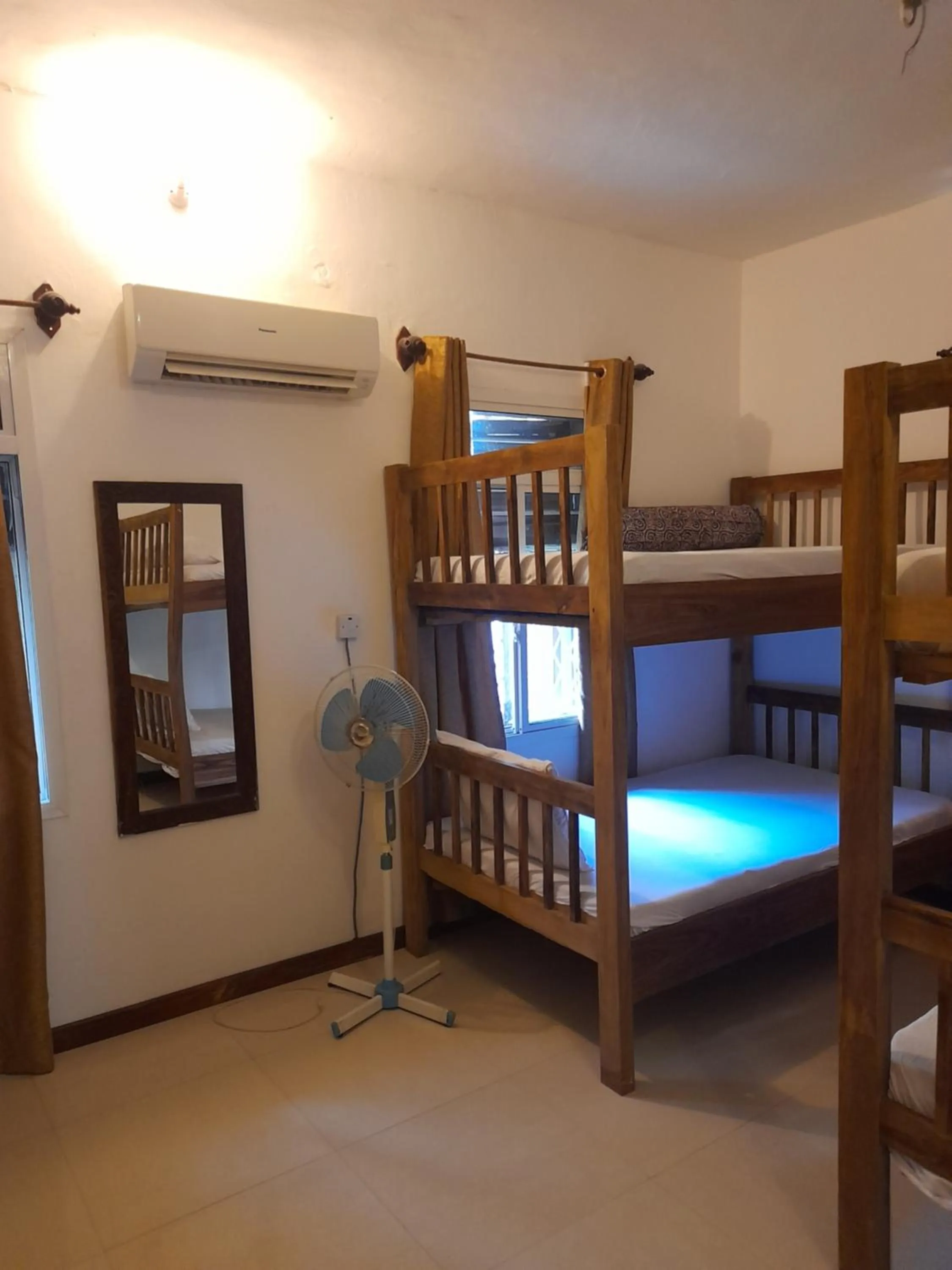 bunk bed in Riverman Hotel