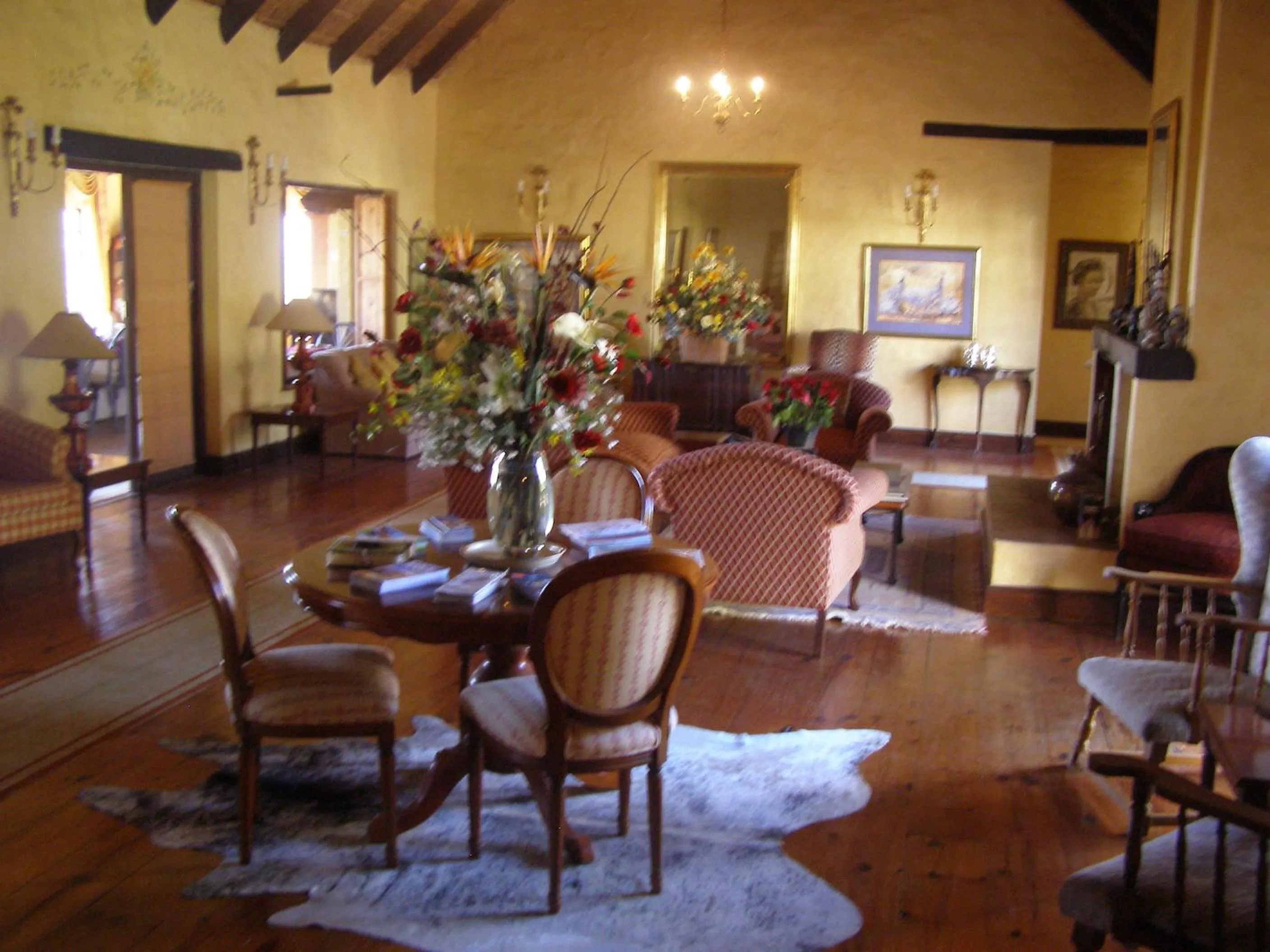 Seating area in Wild Rose Country Lodge