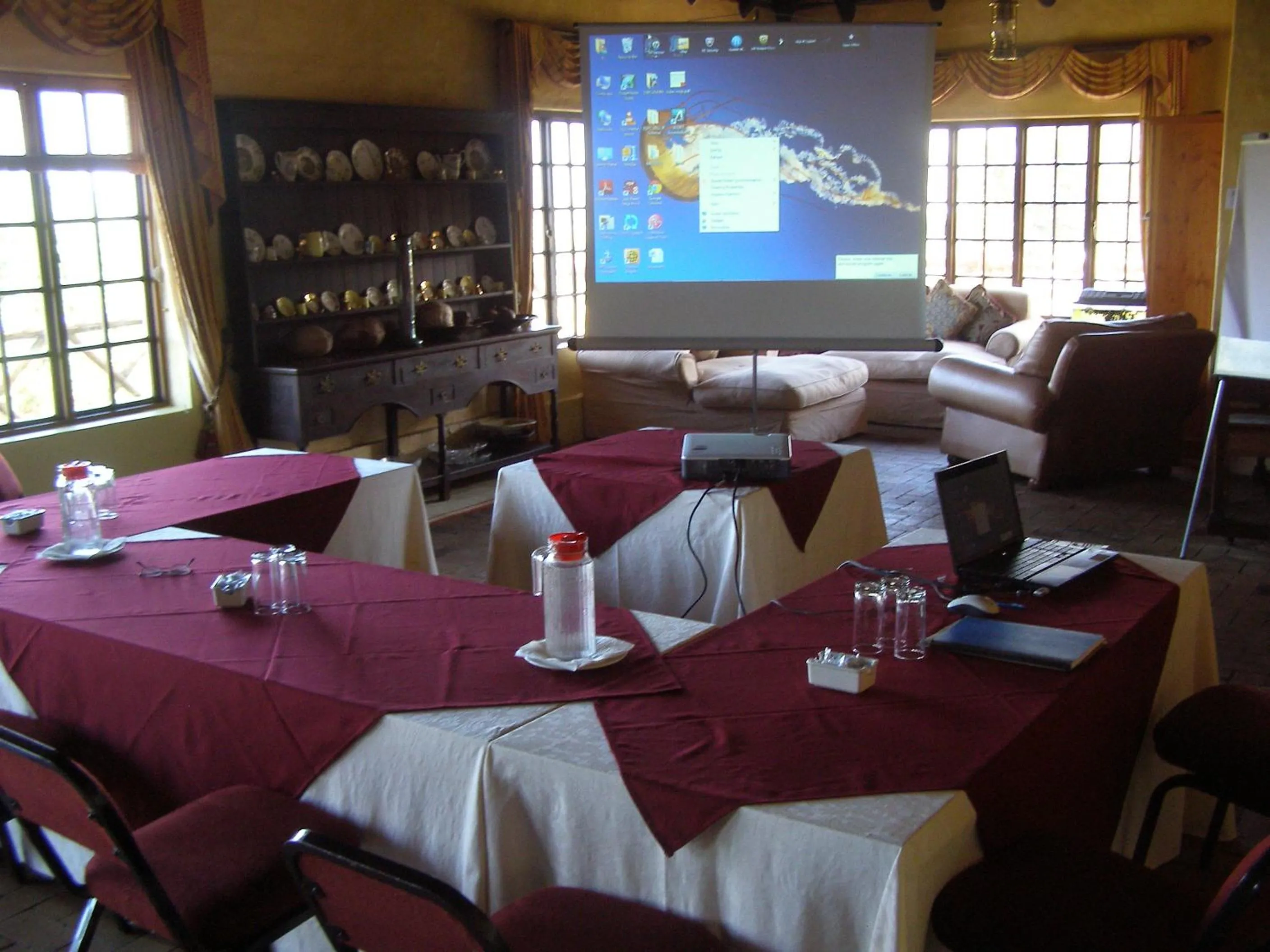 Banquet/Function facilities in Wild Rose Country Lodge