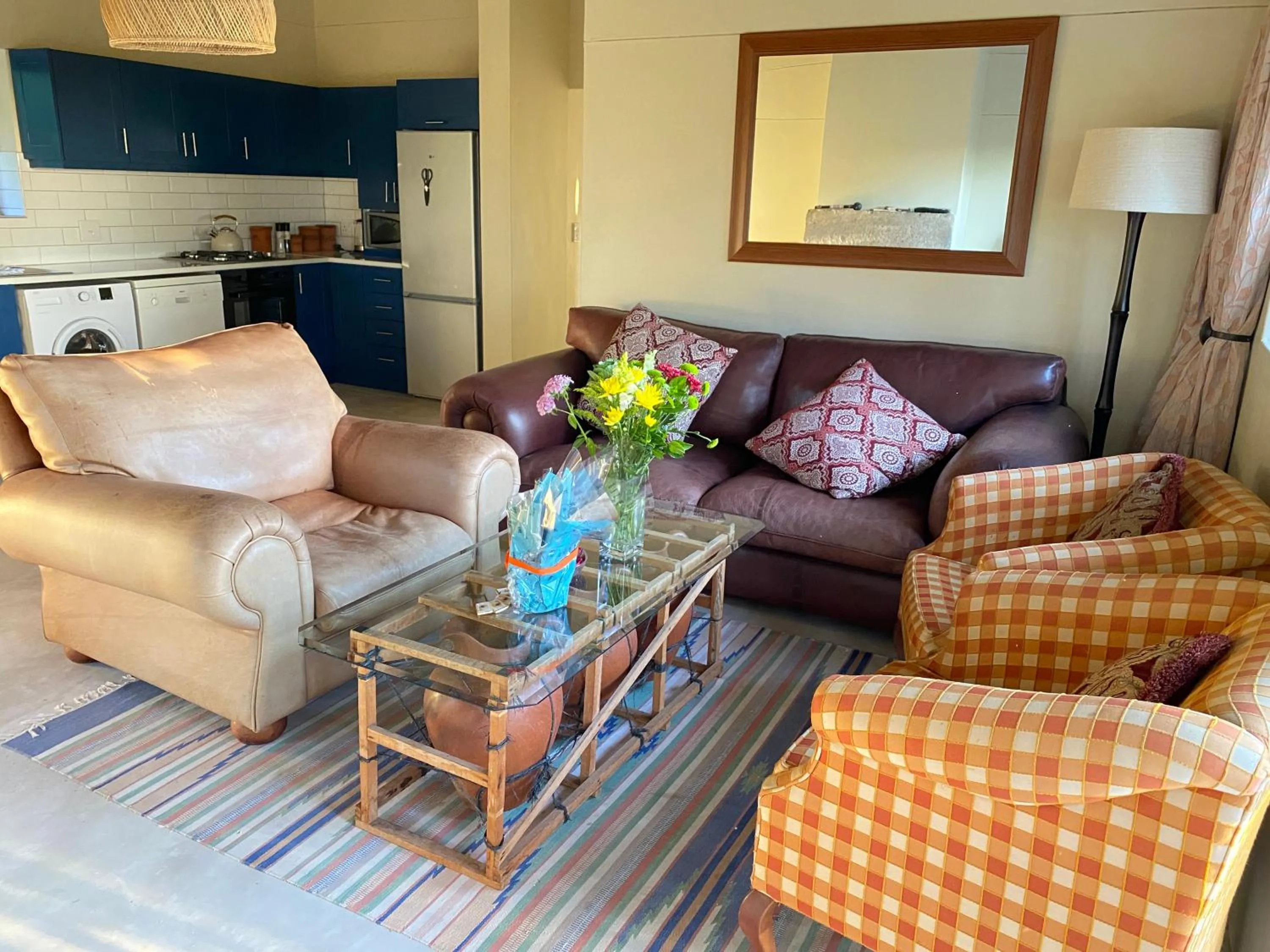 Living room in Wild Rose Country Lodge