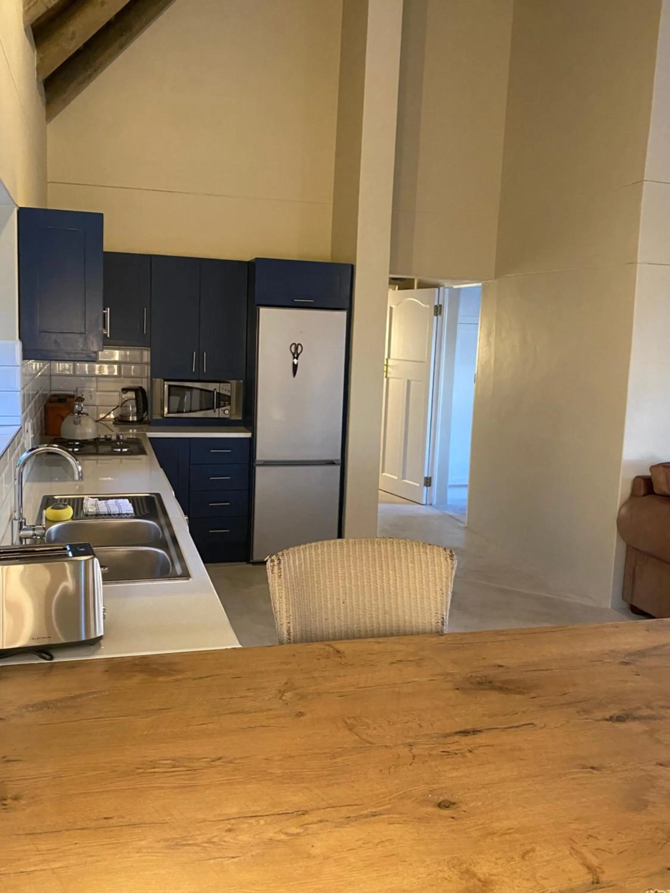 Kitchen or kitchenette in Wild Rose Country Lodge