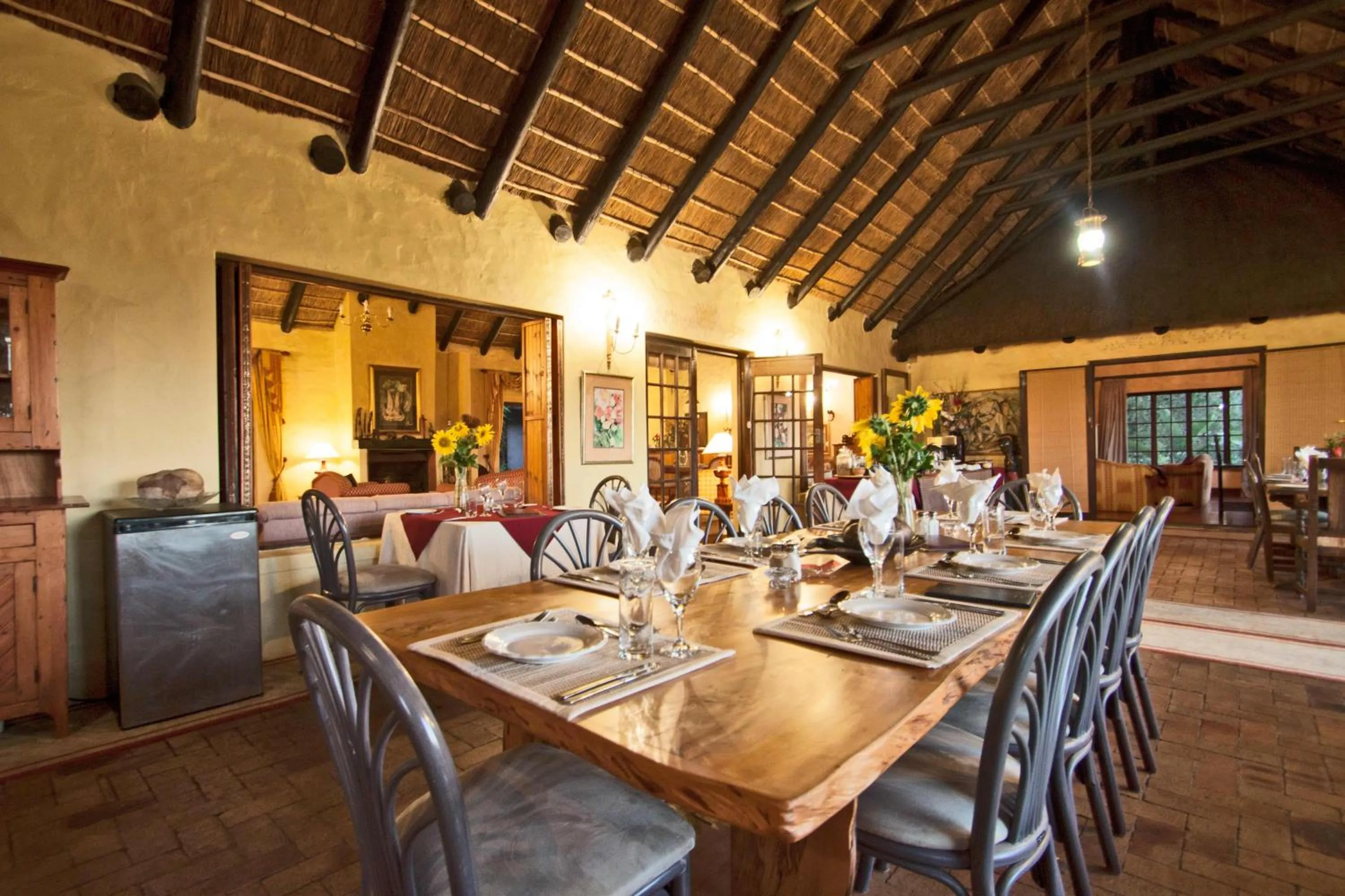 Restaurant/places to eat in Wild Rose Country Lodge