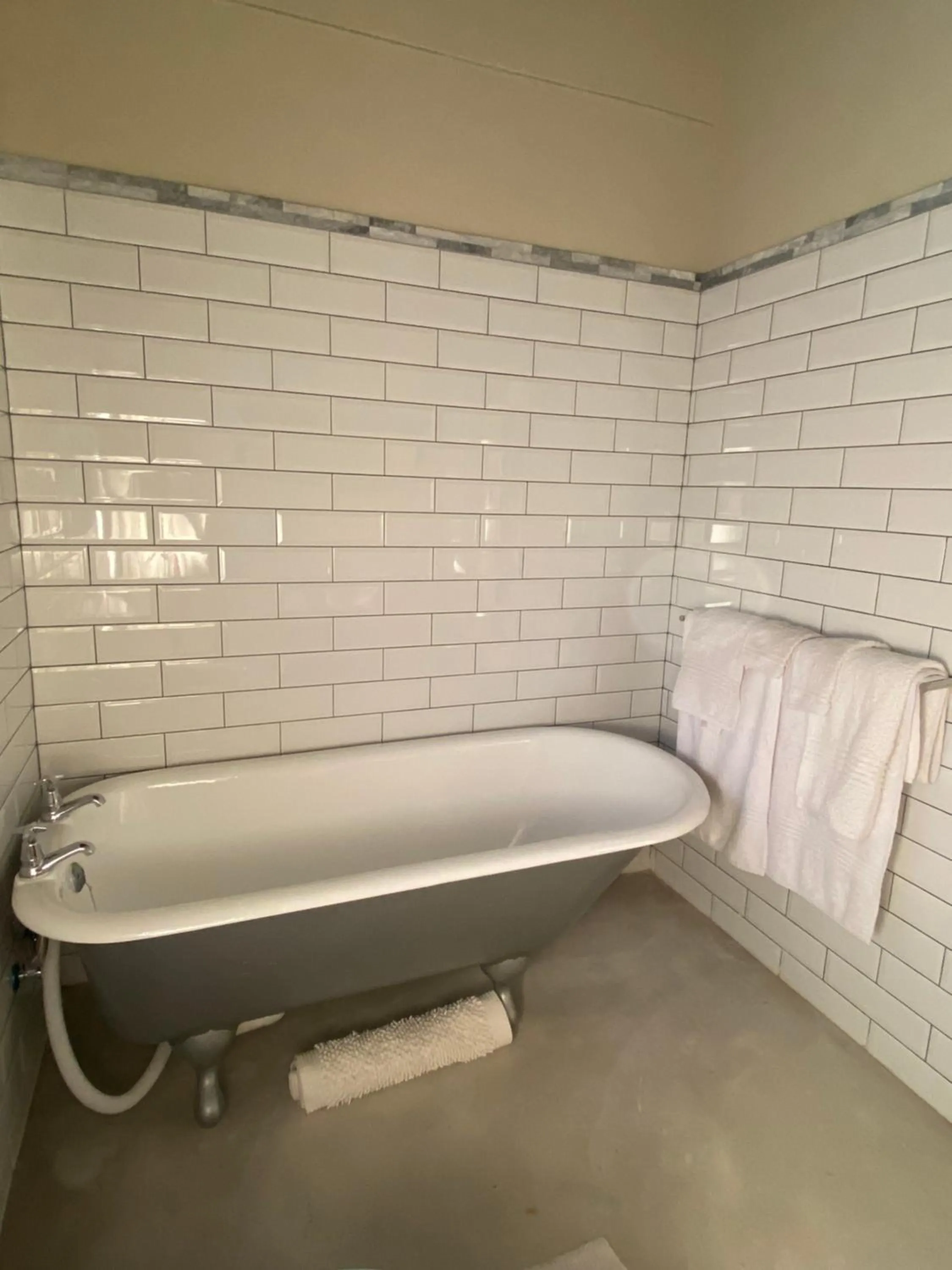 Bathroom in Wild Rose Country Lodge