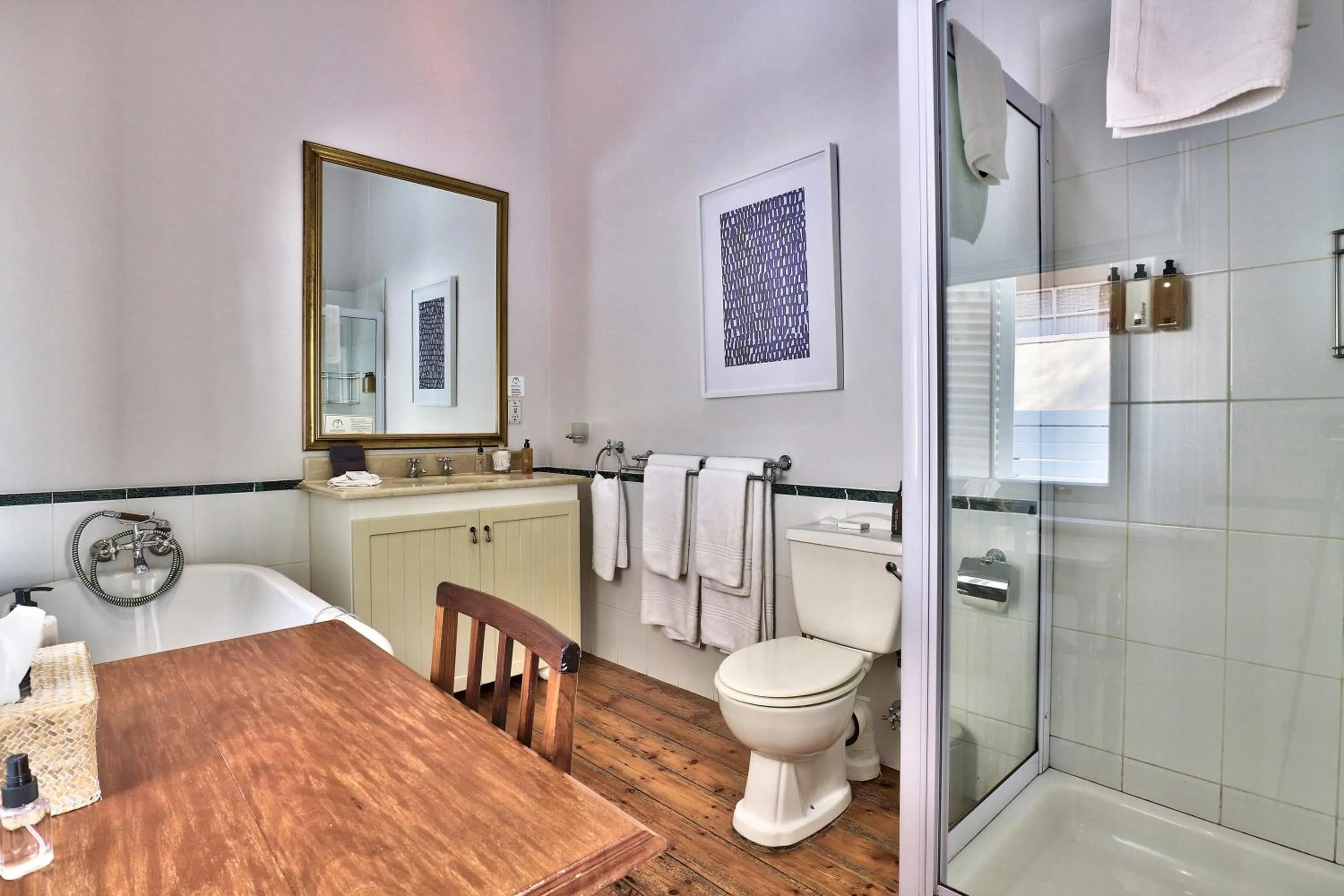 Shower in Parker Cottage Guesthouse