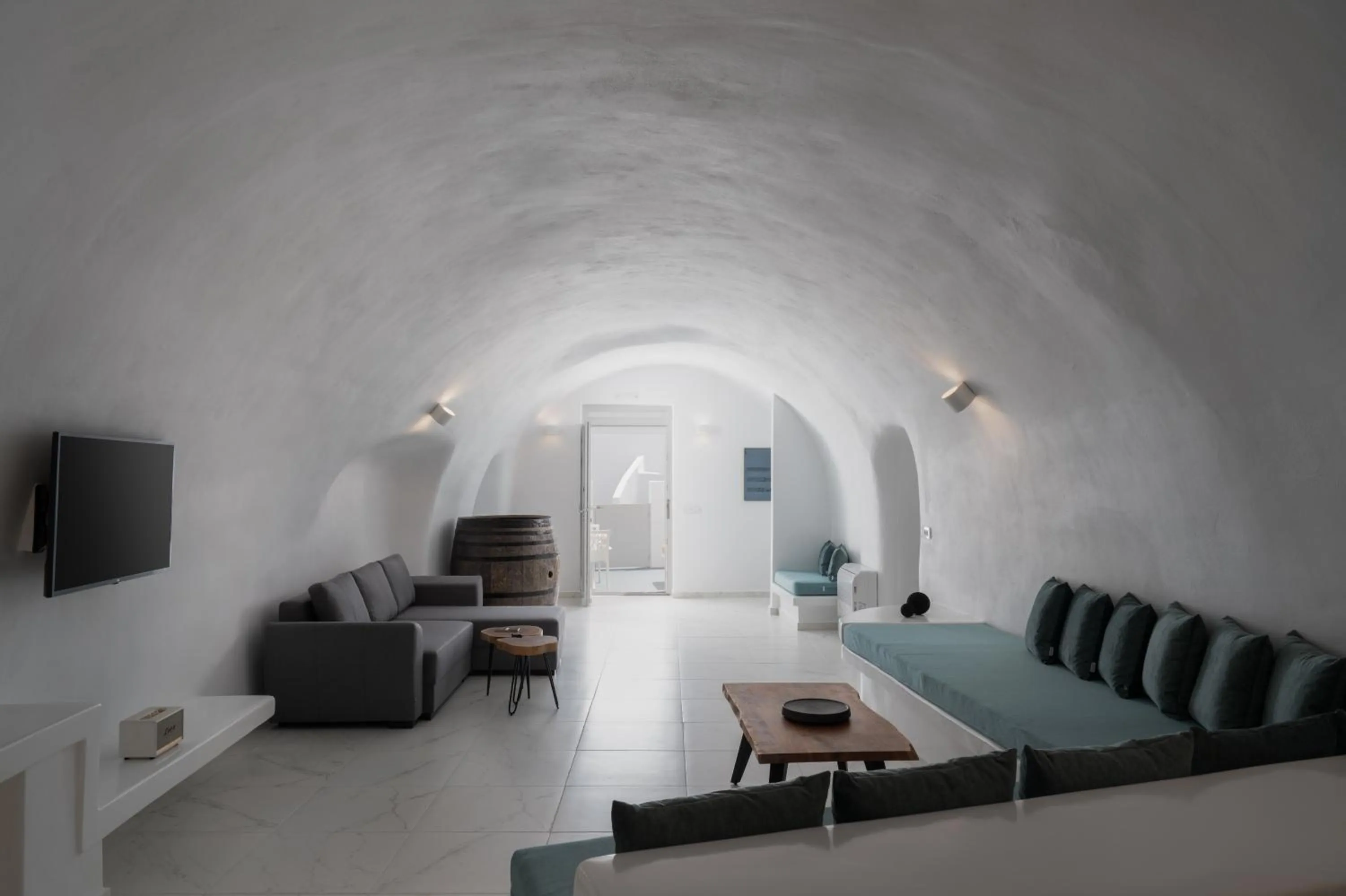 Seating area in White Concept Caves