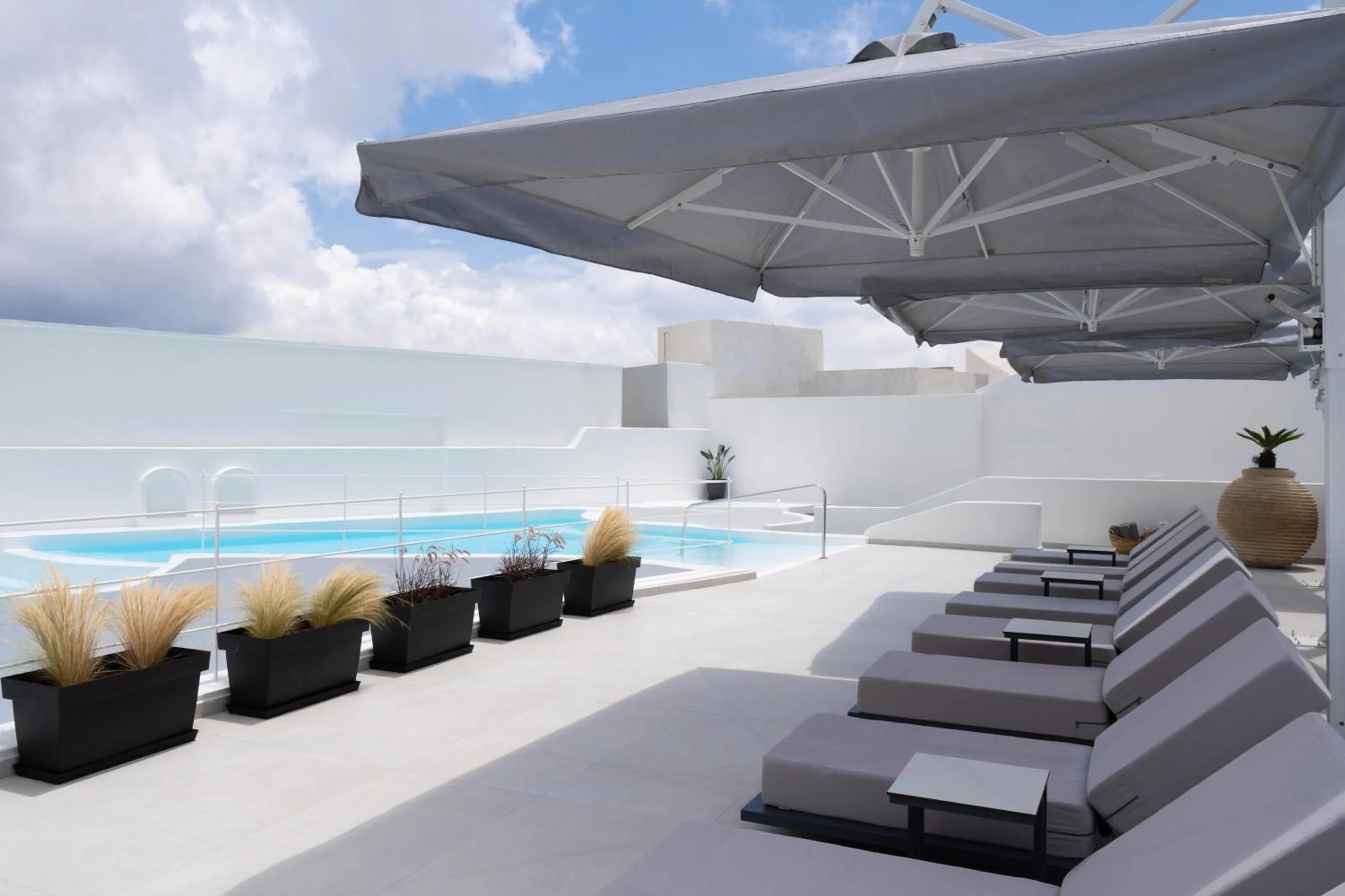 Swimming pool in White Concept Caves