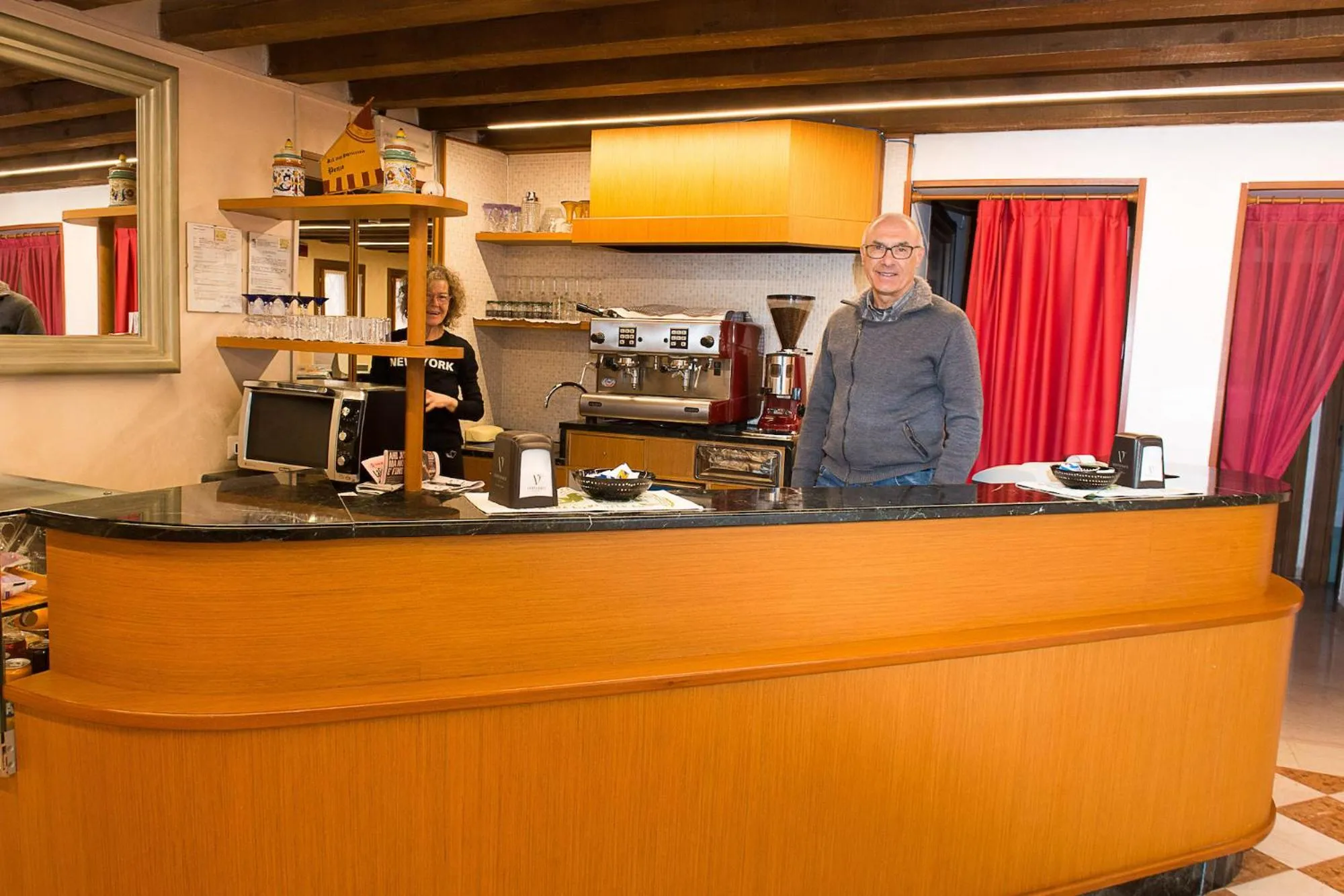 Lounge or bar in Domus Clugiae - Residenza d'Epoca