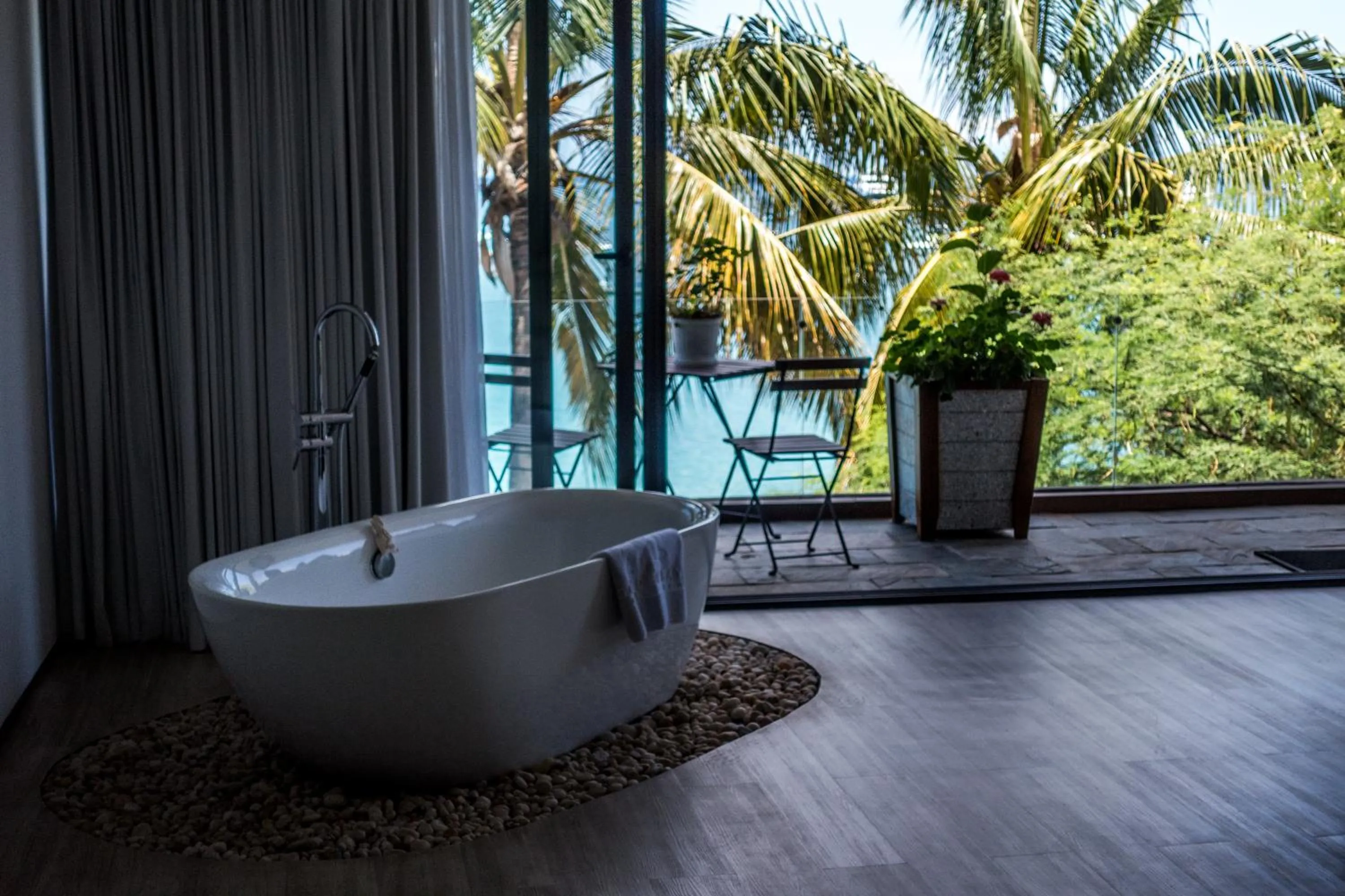 Day in Golden Bay Galapagos