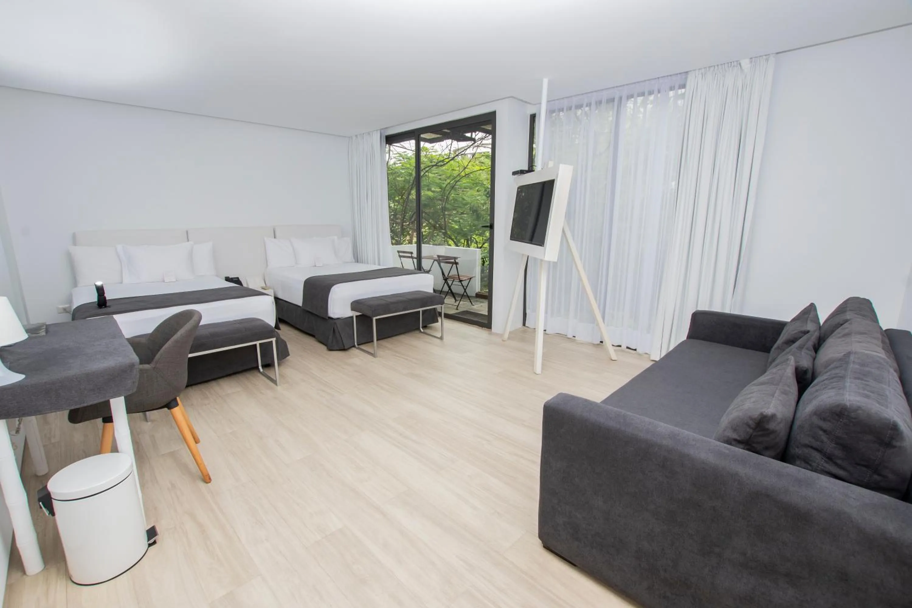 Bed in Golden Bay Galapagos