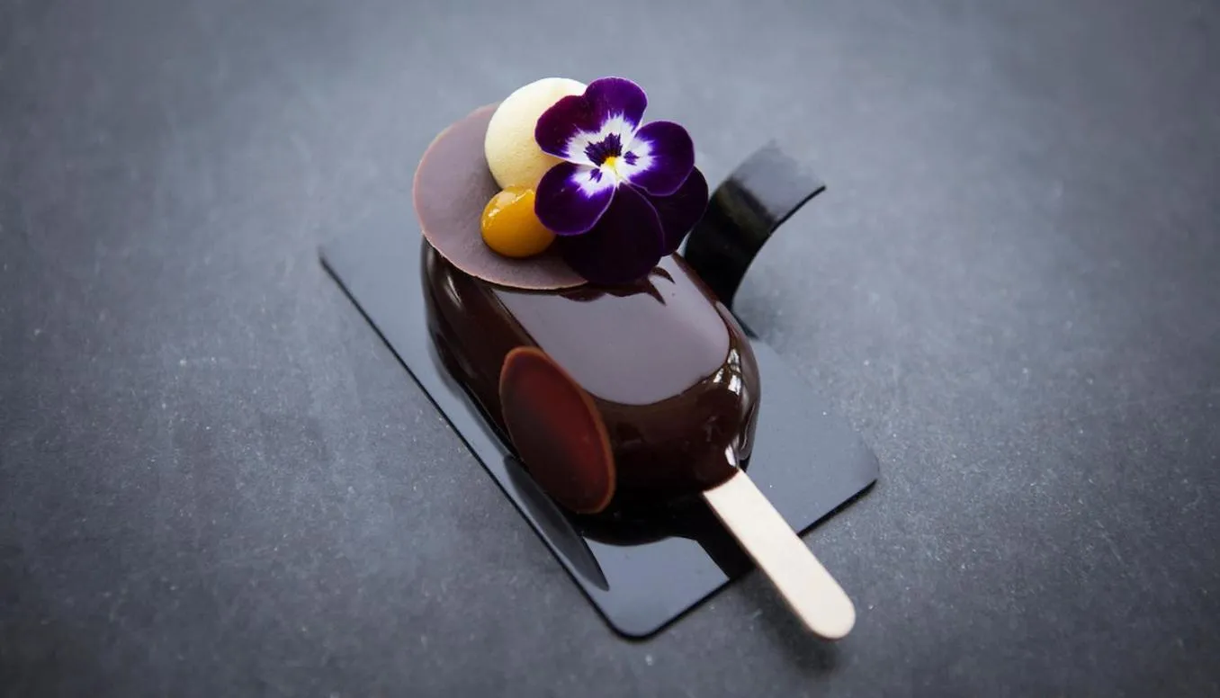 Restaurant/places to eat in The Wave Hotel Condado