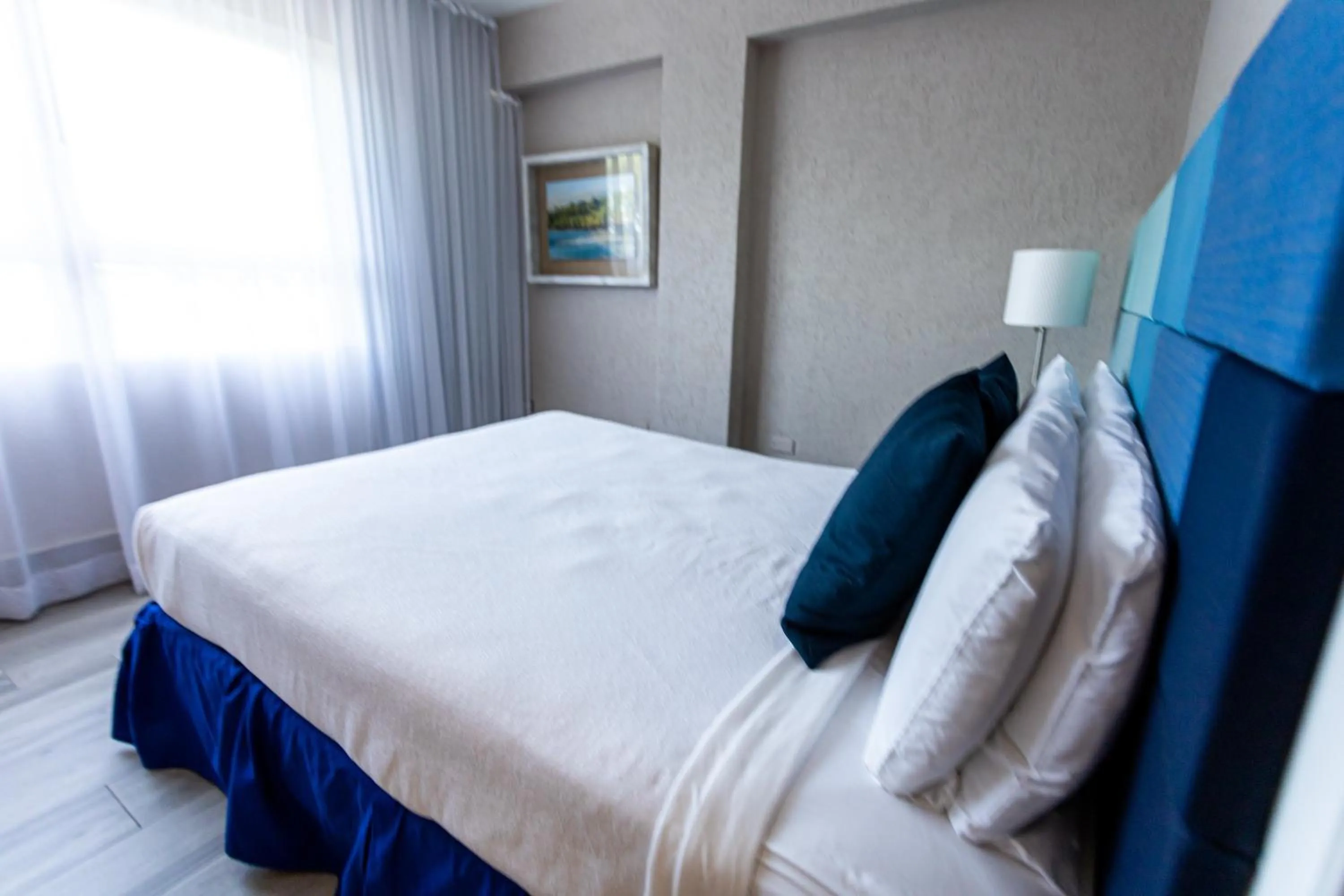 Photo of the whole room, Bed in The Wave Hotel Condado