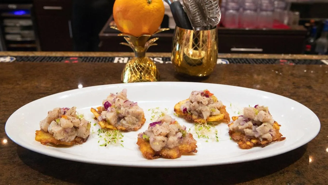 Restaurant/places to eat in The Wave Hotel Condado