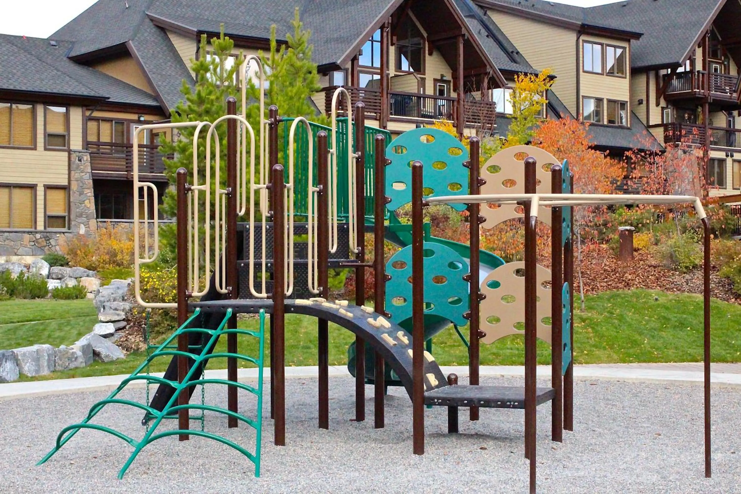 Neighbourhood in Luxury Canmore Vacations