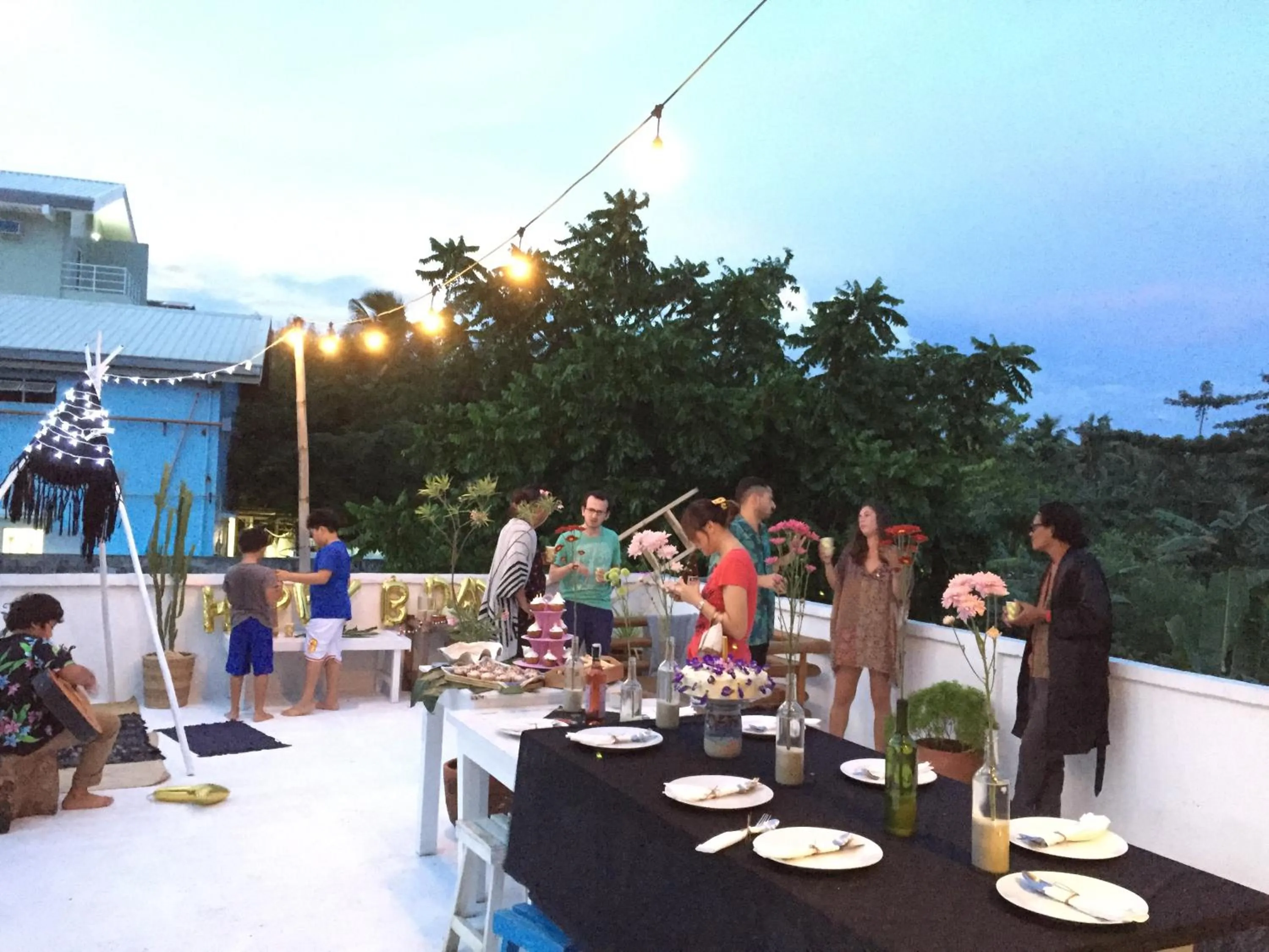 Guests in The VRNON Boutique by MY hostel