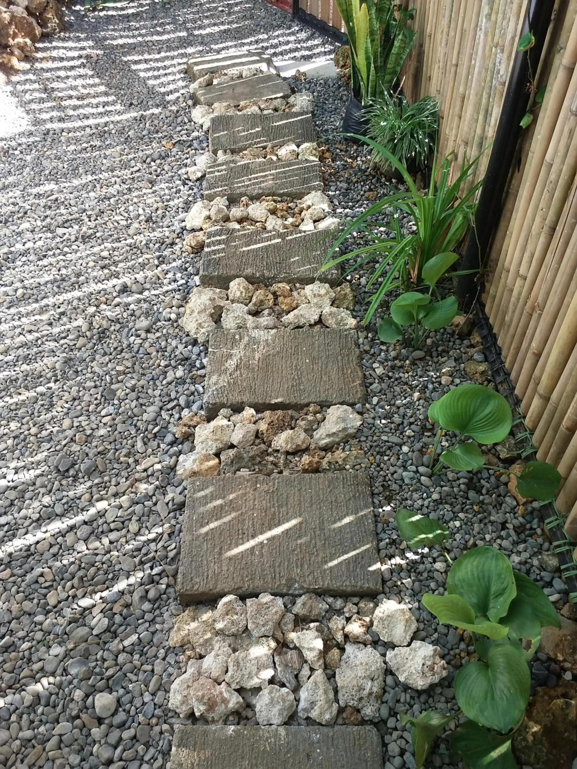 Garden view in The VRNON Boutique by MY hostel