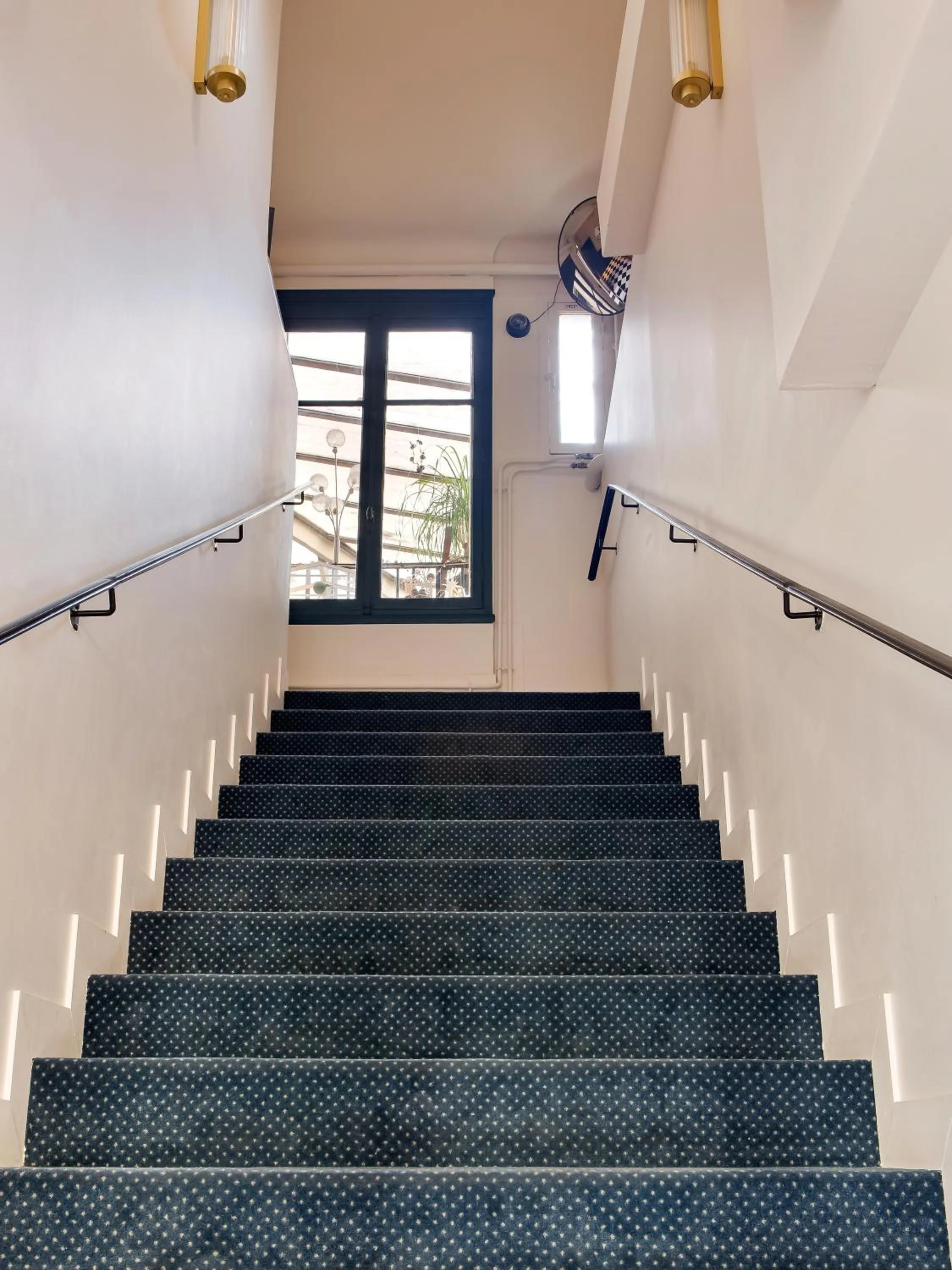 acessibility in Hôtel de la Comète