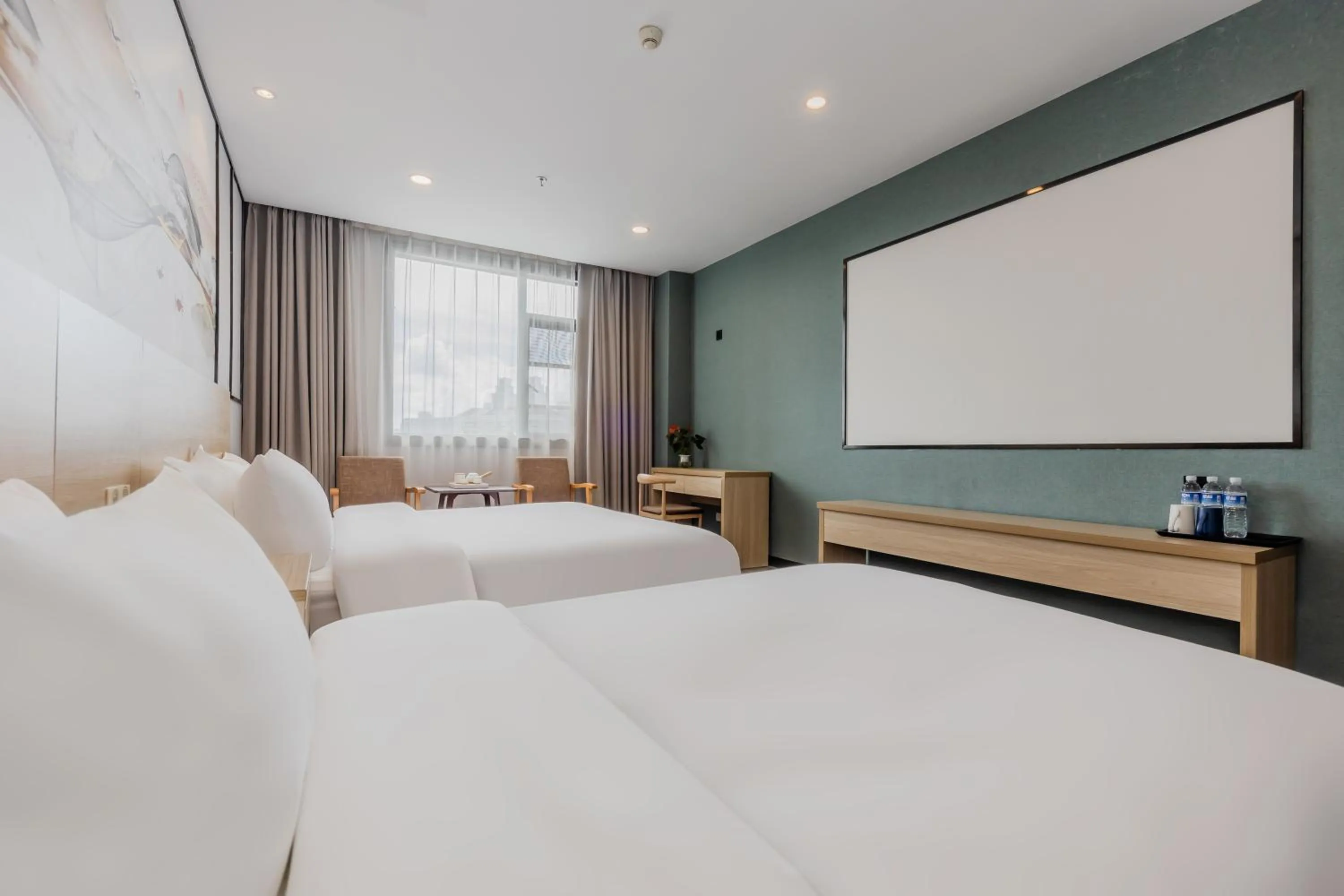 Photo of the whole room, Bed in Xinhuating Business Hotel