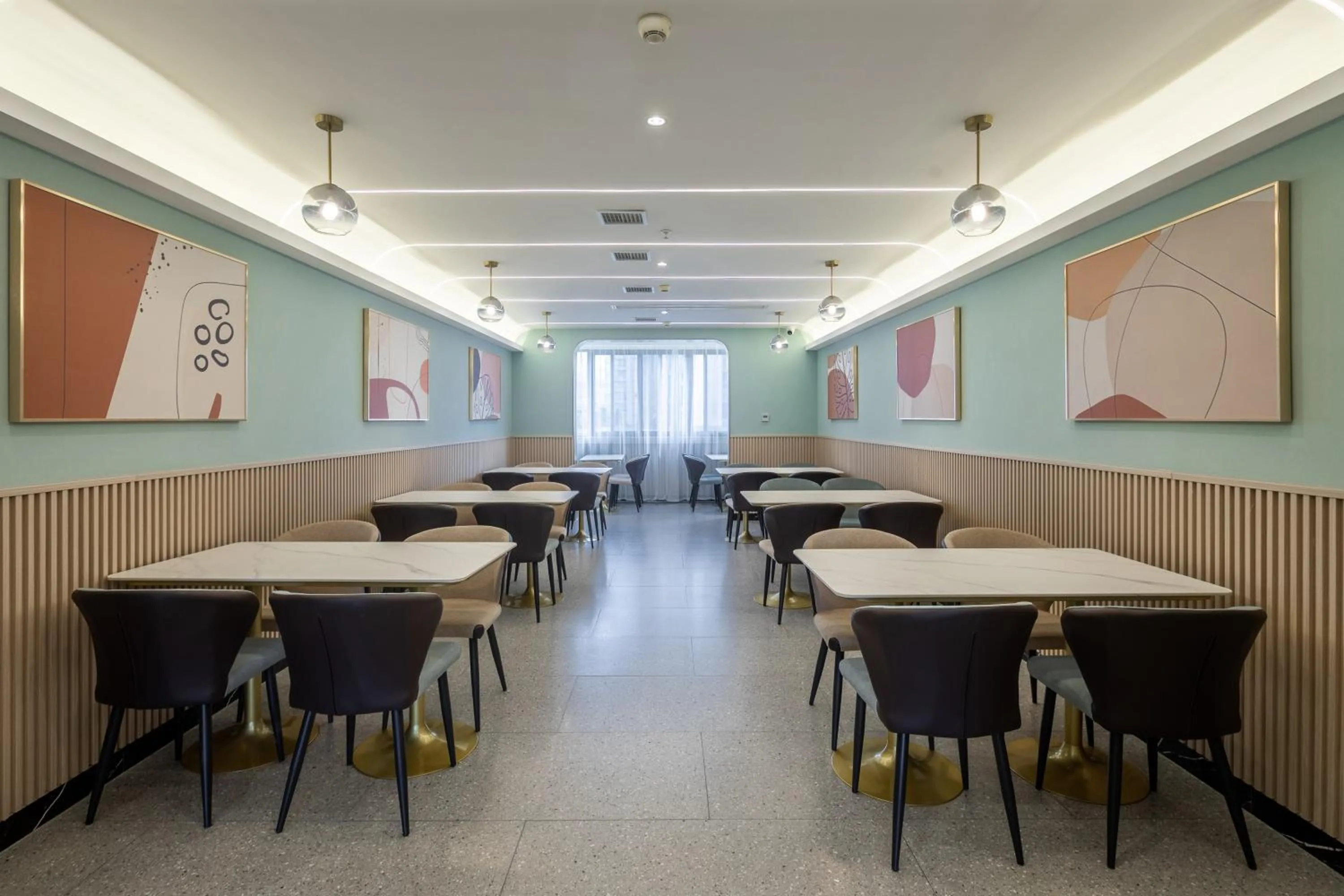 Restaurant/places to eat in Xinhuating Business Hotel