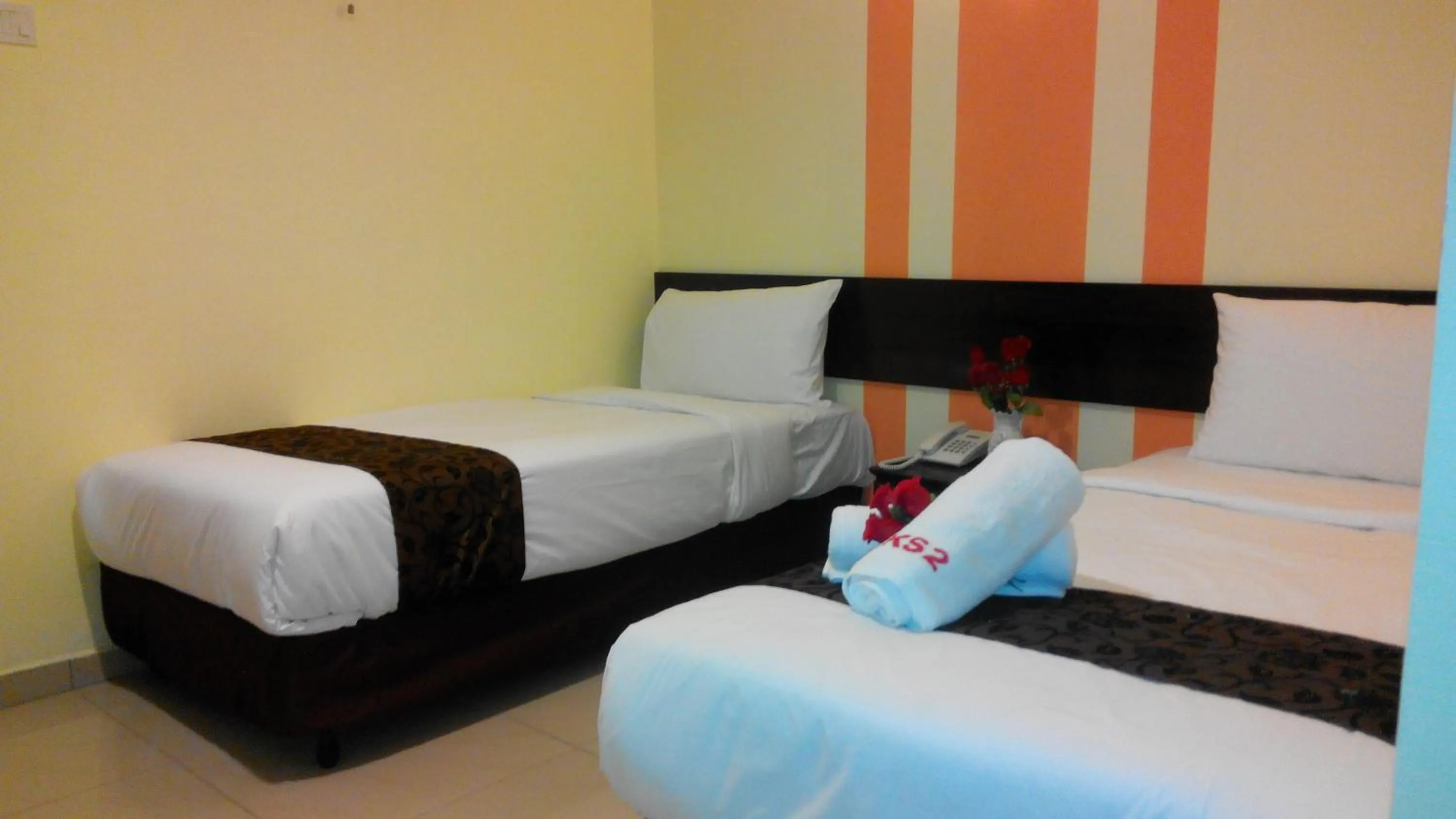bunk bed, Bed in Sun Inns Hotel Pasir Penambang (KS Botanic)