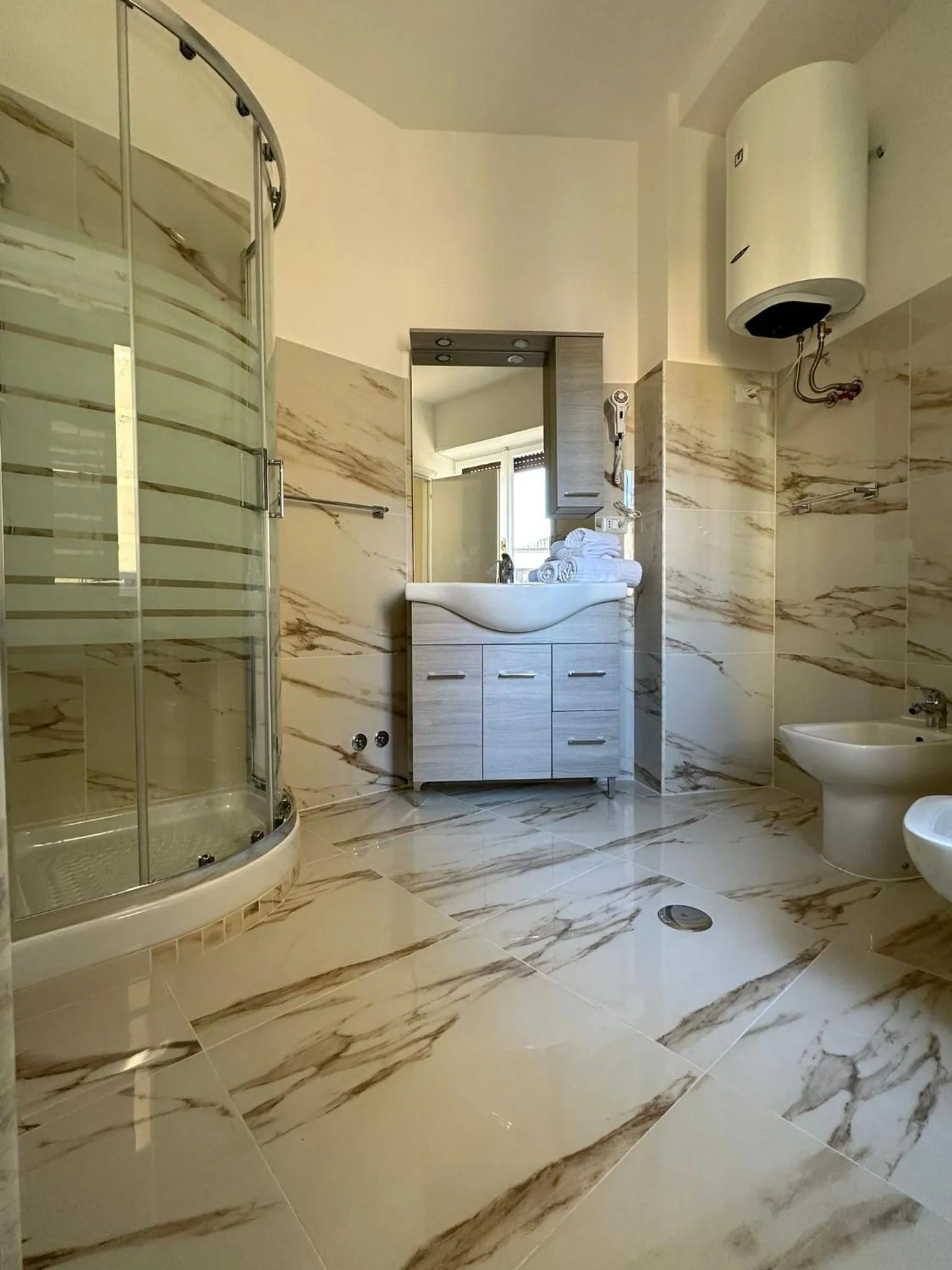 Shower in Sofia Holiday Home