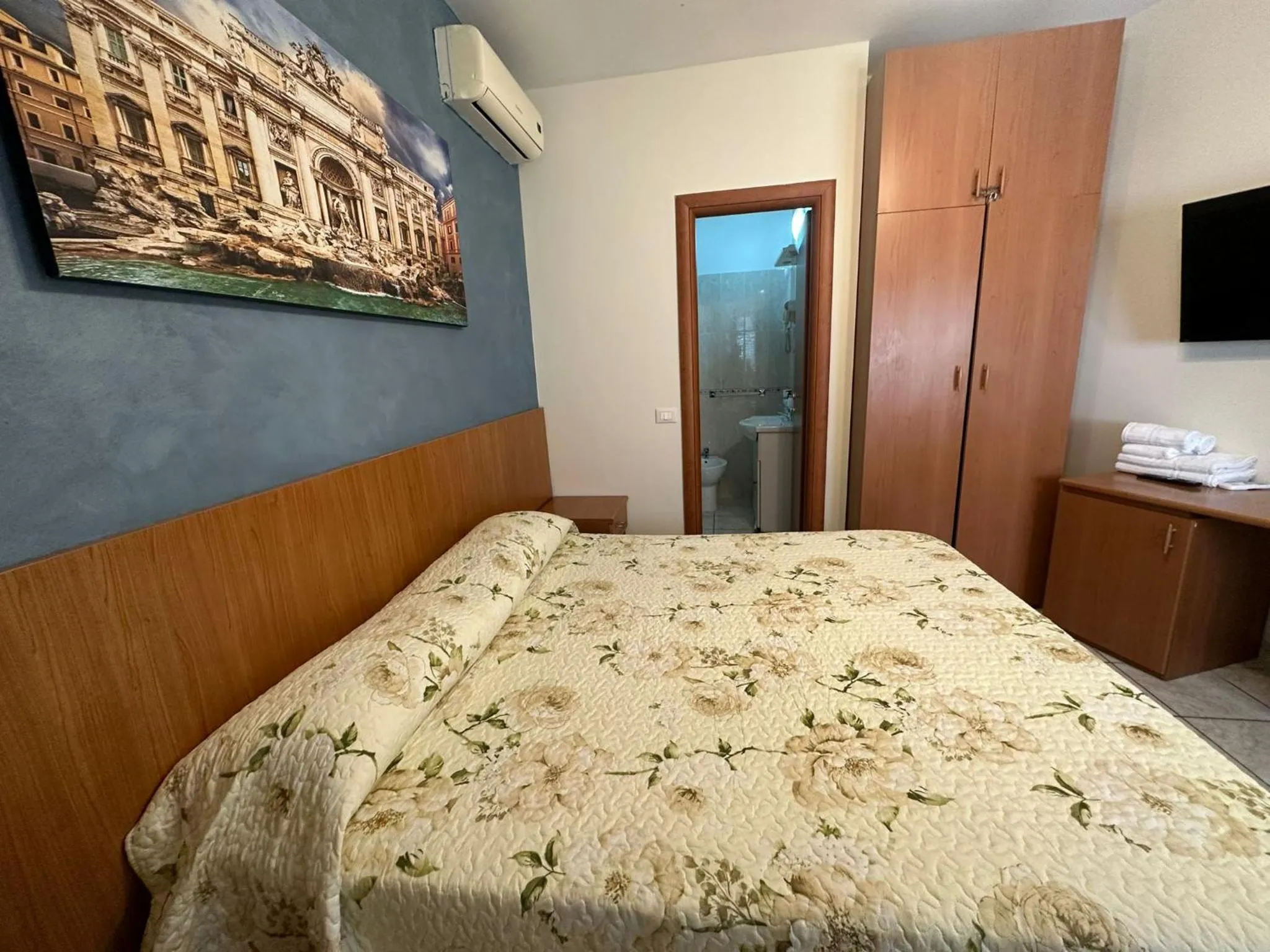 Bed in Sofia Holiday Home