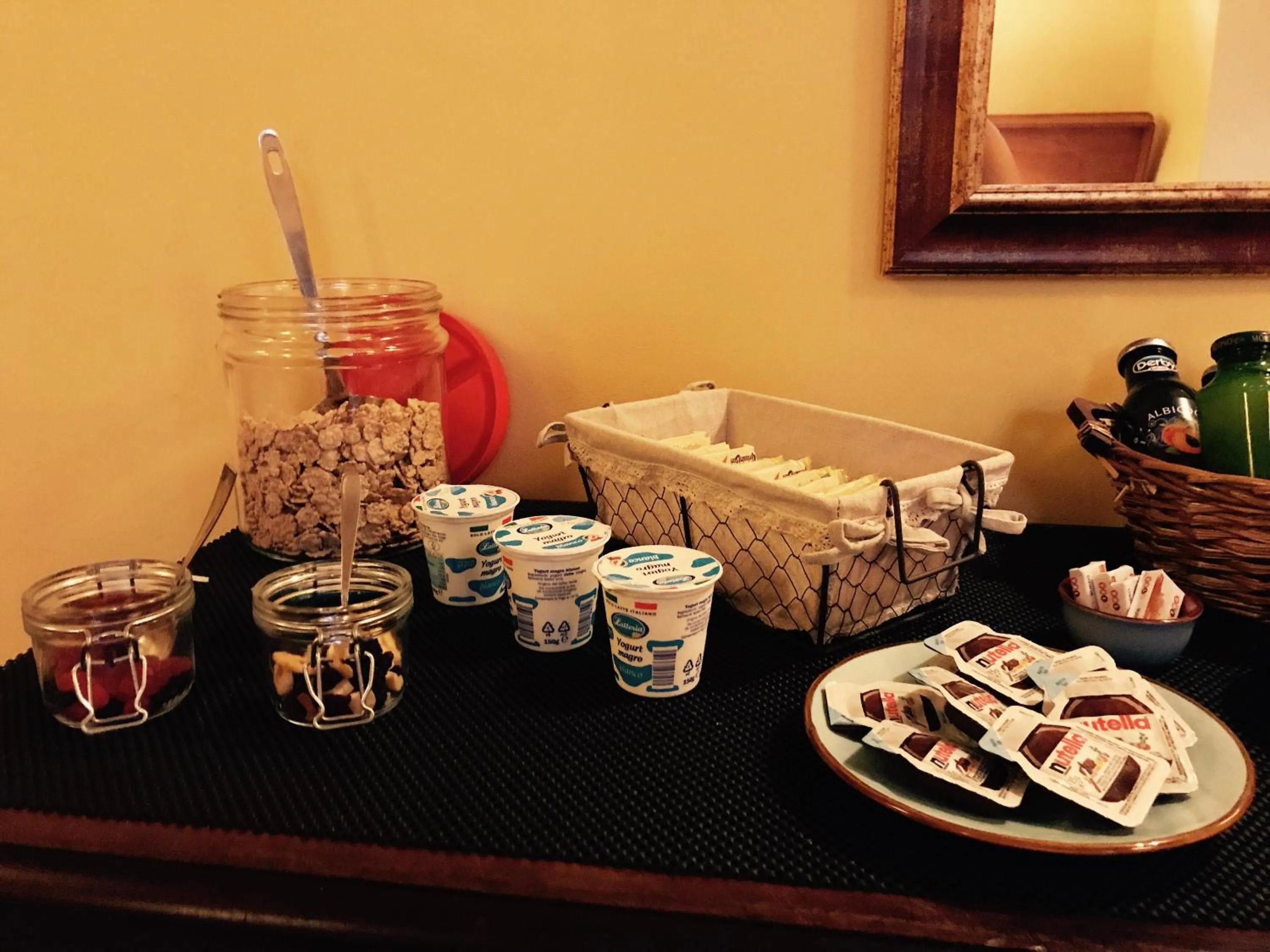 Italian breakfast in B&B La Dimora del Capitano