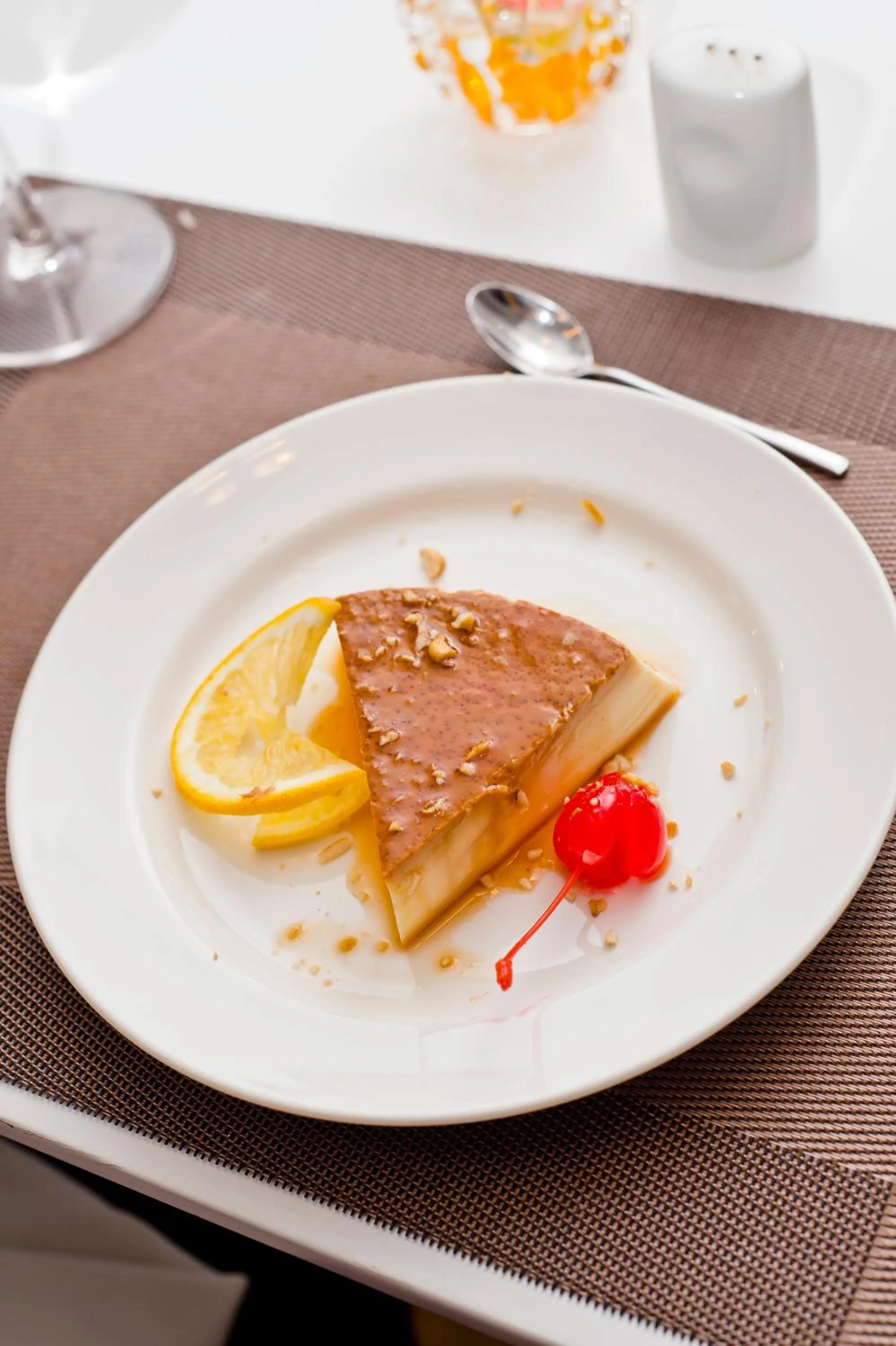 Restaurant/places to eat in Ocean Edge Suites & Hotel Colombo