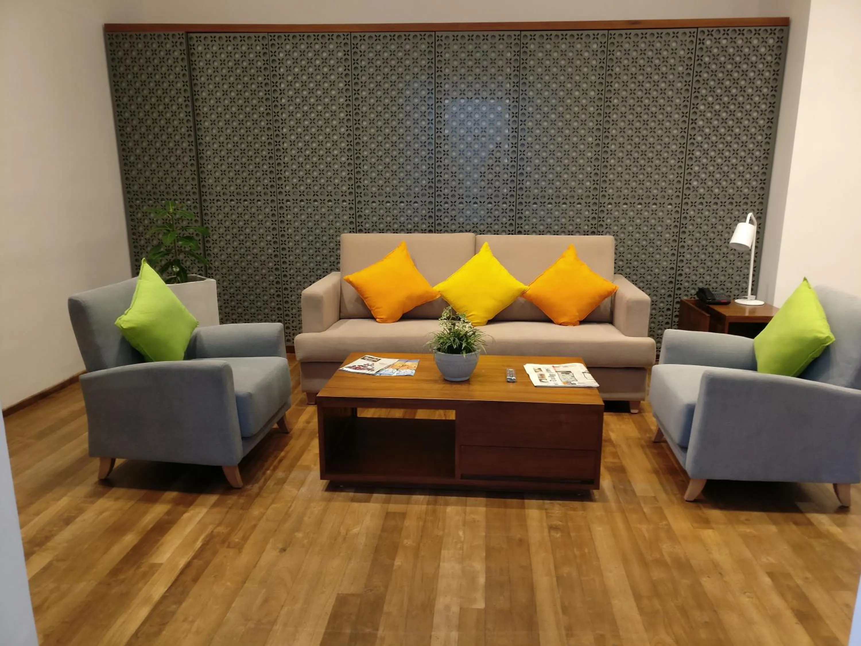 Communal lounge/ TV room in Ocean Edge Suites & Hotel Colombo