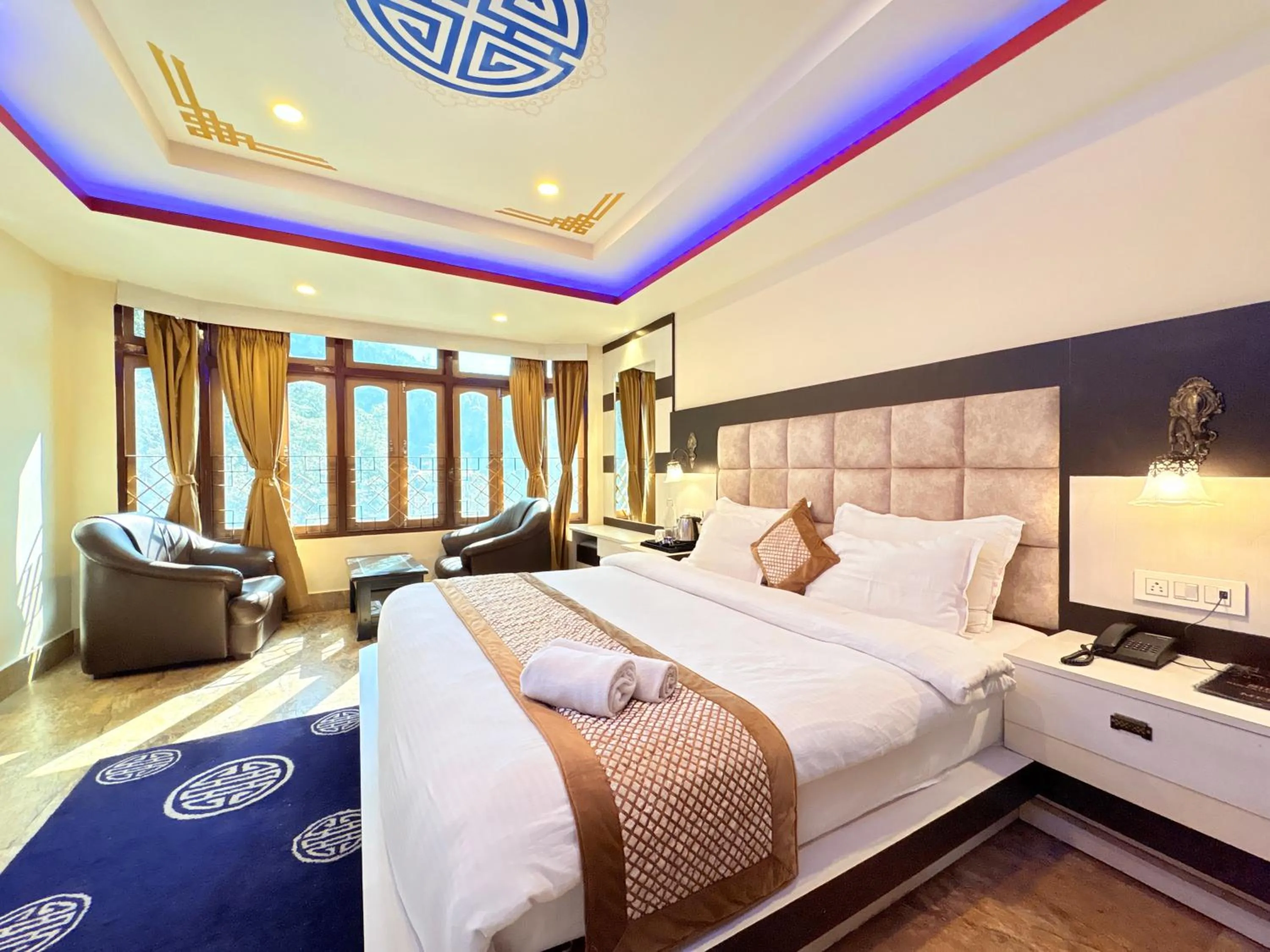 Bed in The Gangtok Inn